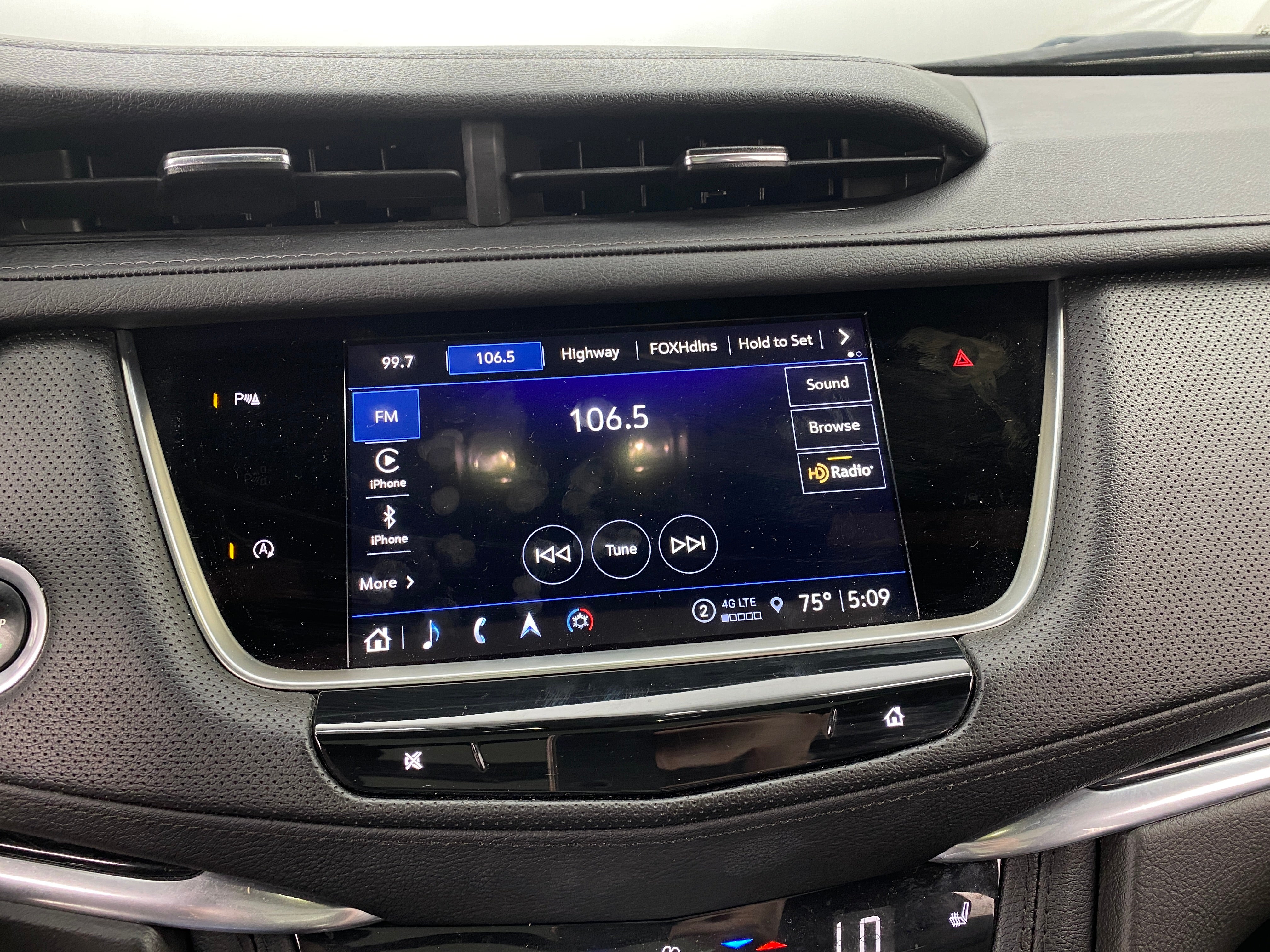 2023 Cadillac XT5 Premium Luxury 3