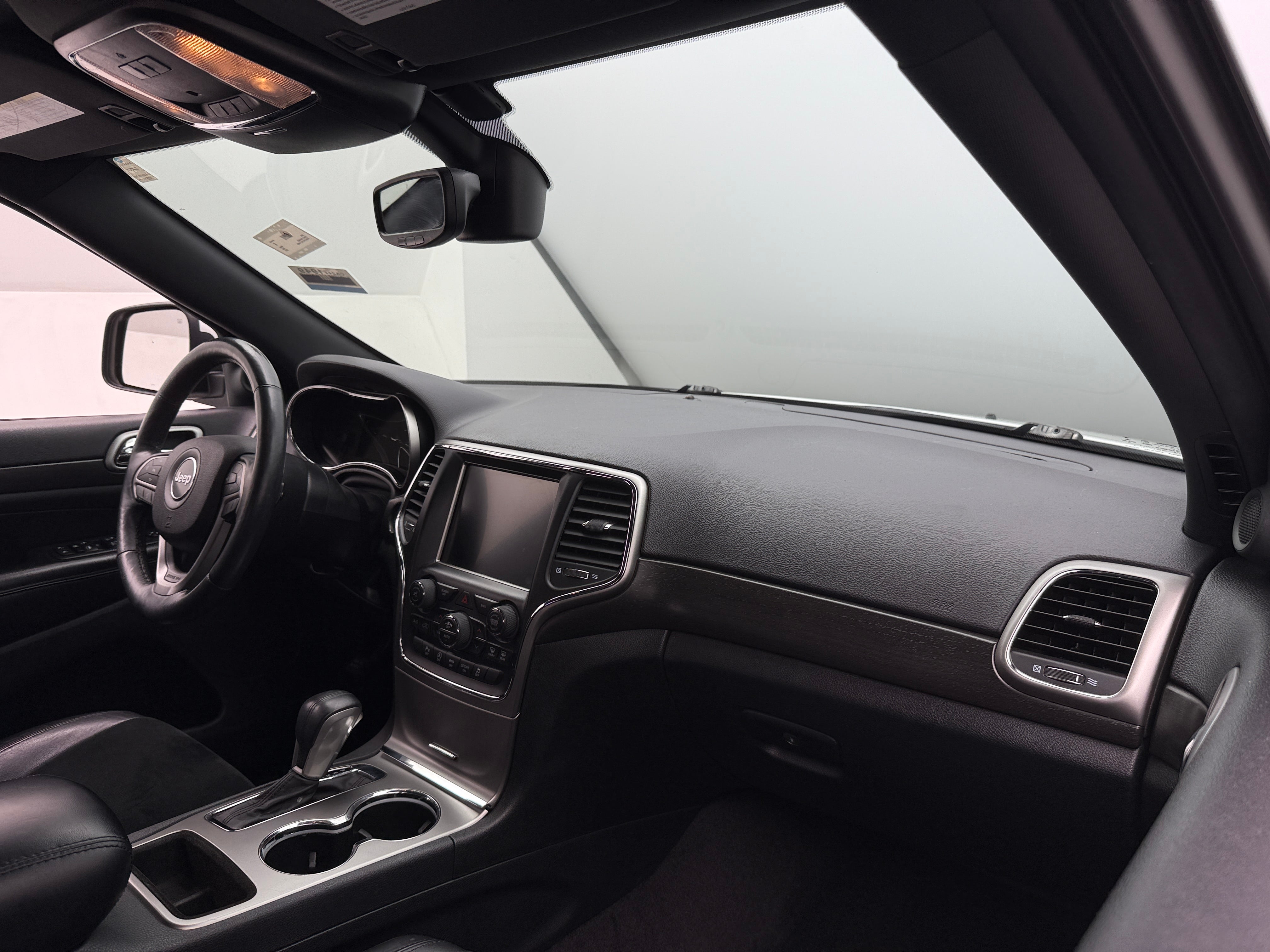 2017 Jeep Grand Cherokee Altitude 2