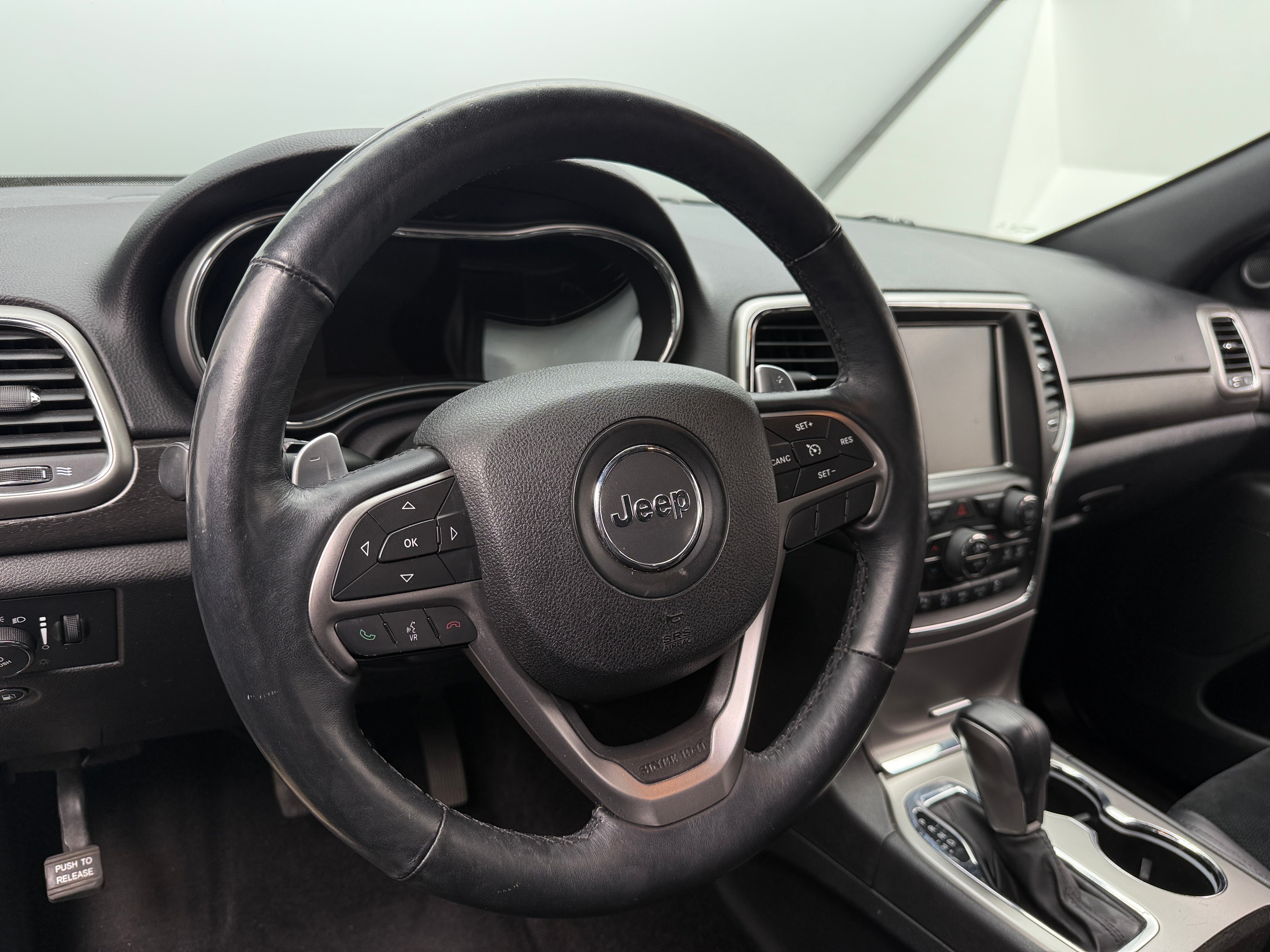 2017 Jeep Grand Cherokee Altitude 4