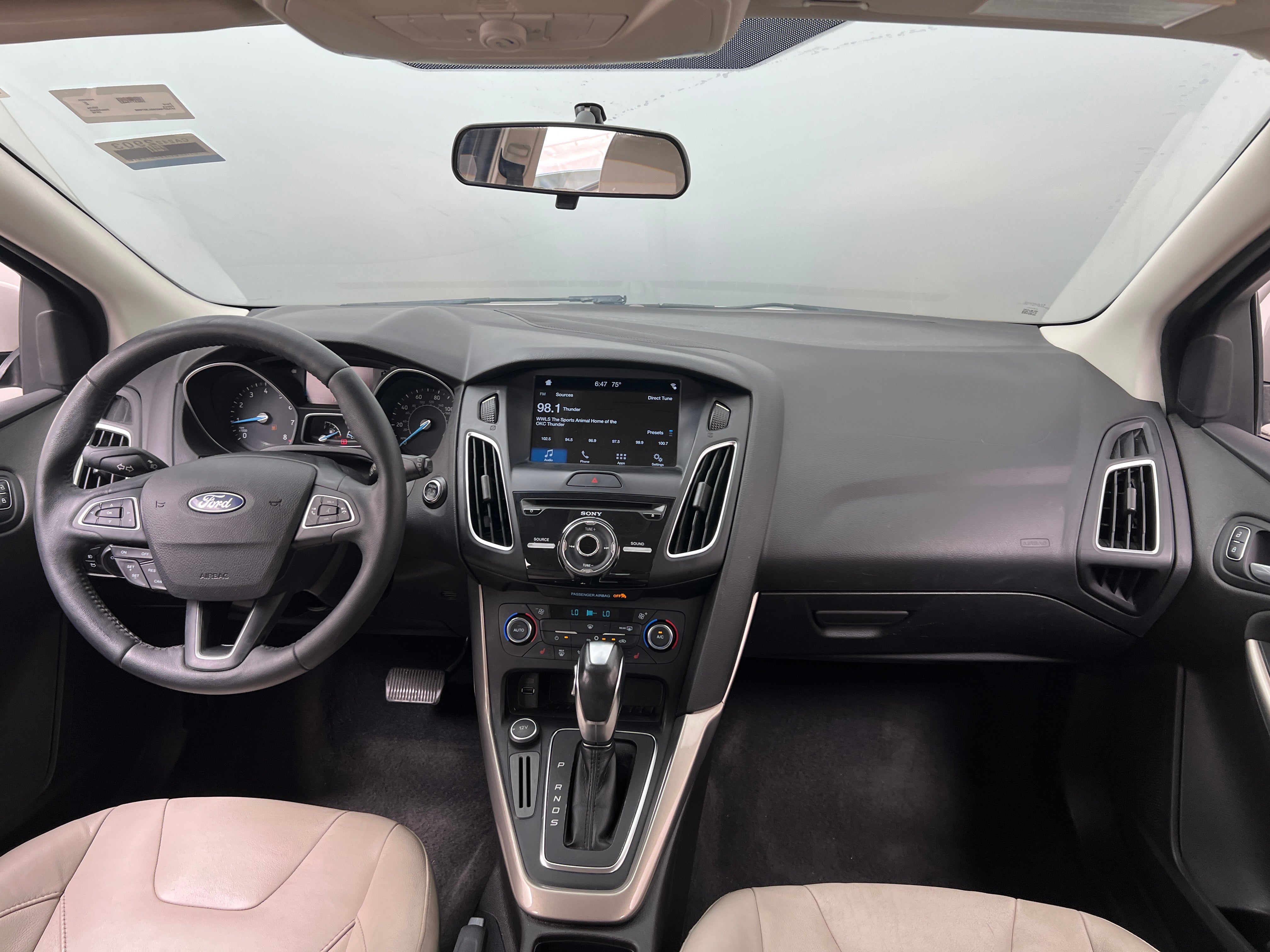 2016 Ford Focus Titanium 2