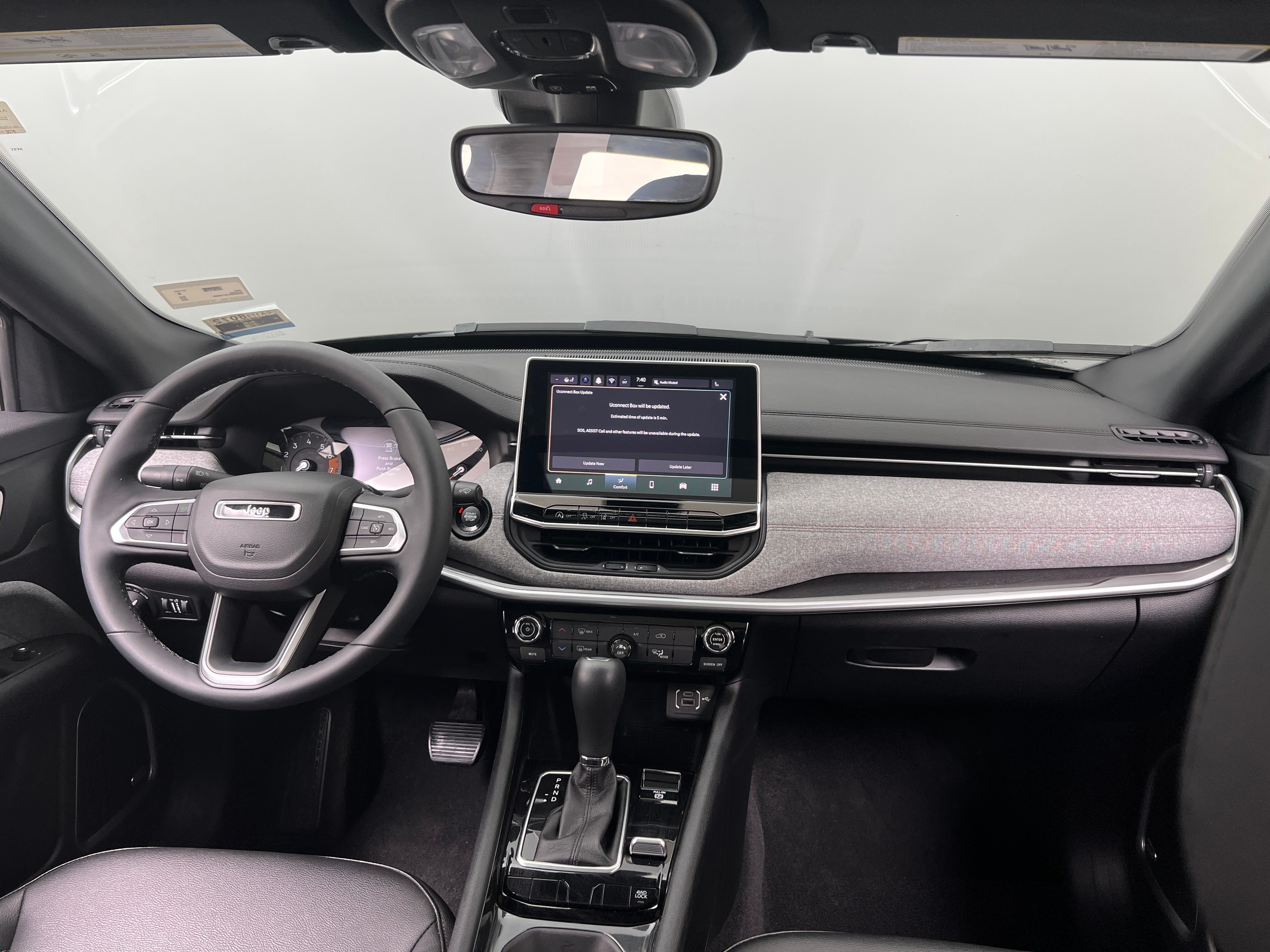 2024 Jeep Compass Latitude 2