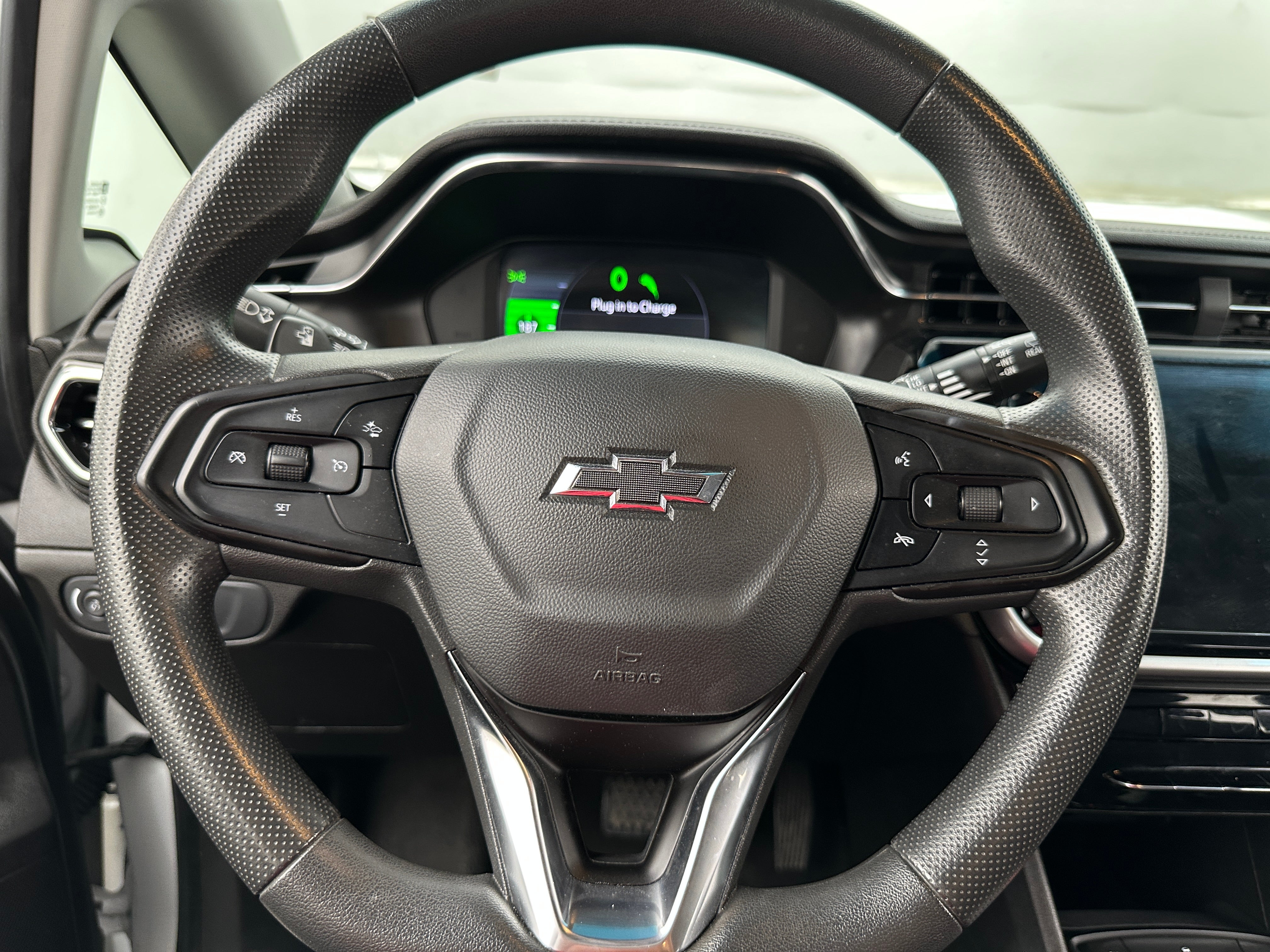 Thumbnail: 2022 Chevrolet Bolt EV - 5