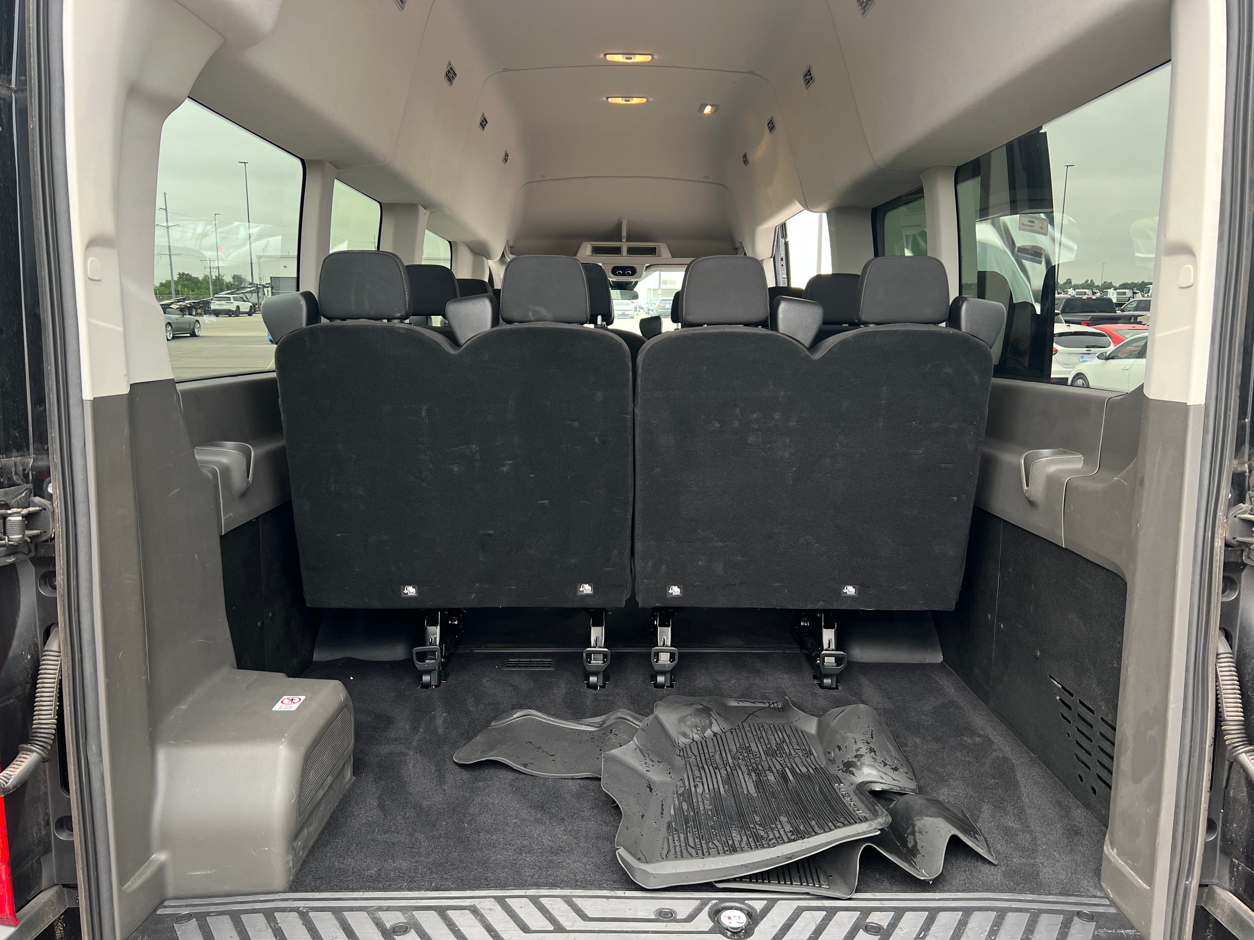 2020 Ford Econoline E-350 7