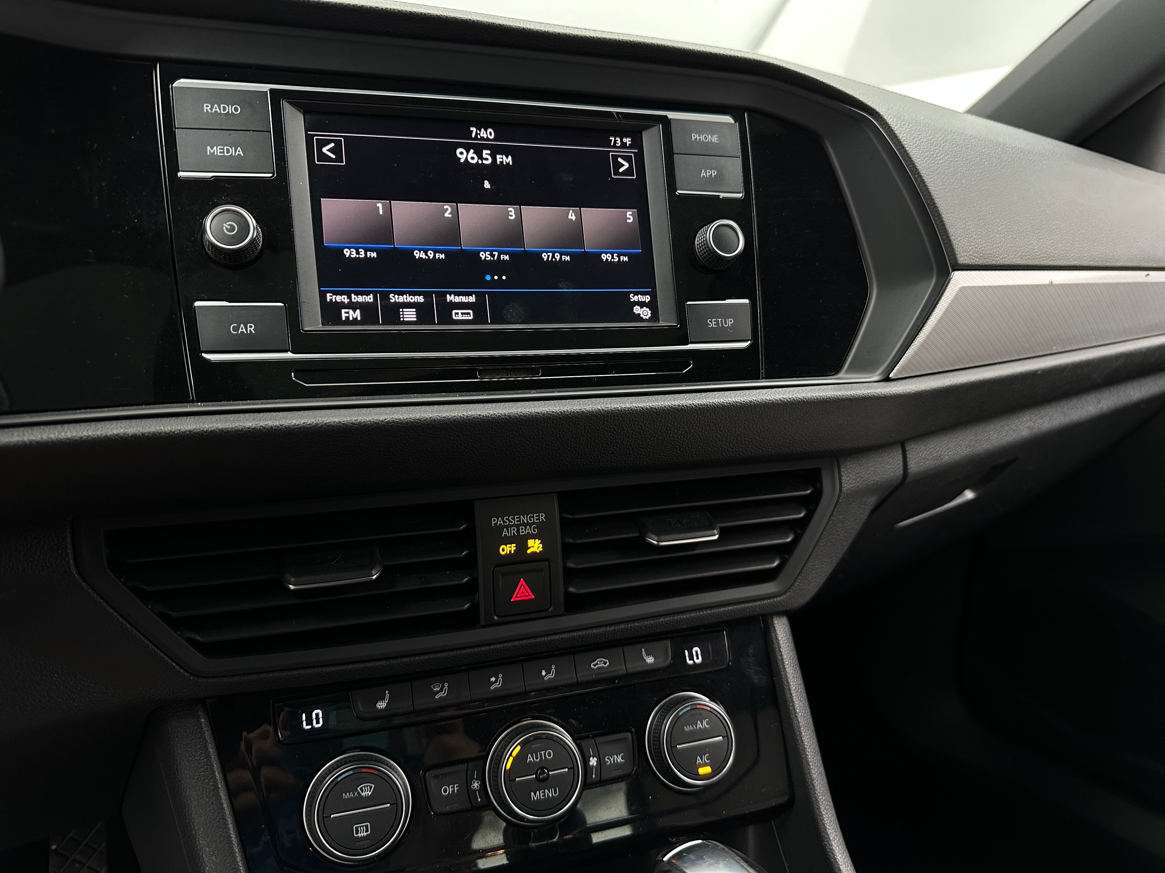 2019 Volkswagen Jetta R-Line 3