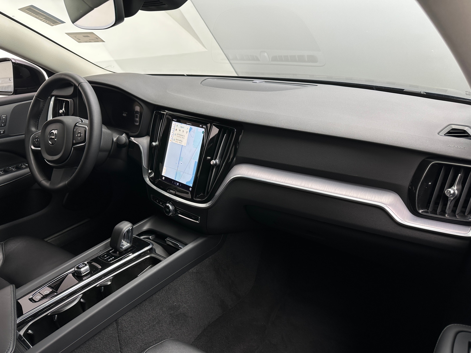Thumbnail: 2024 Volvo S60 - 2