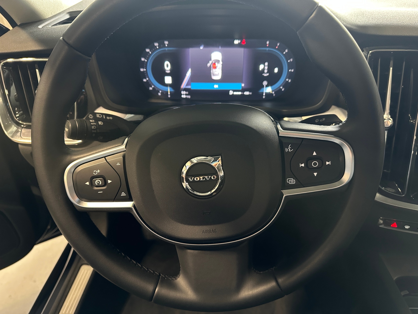 Thumbnail: 2024 Volvo S60 - 4
