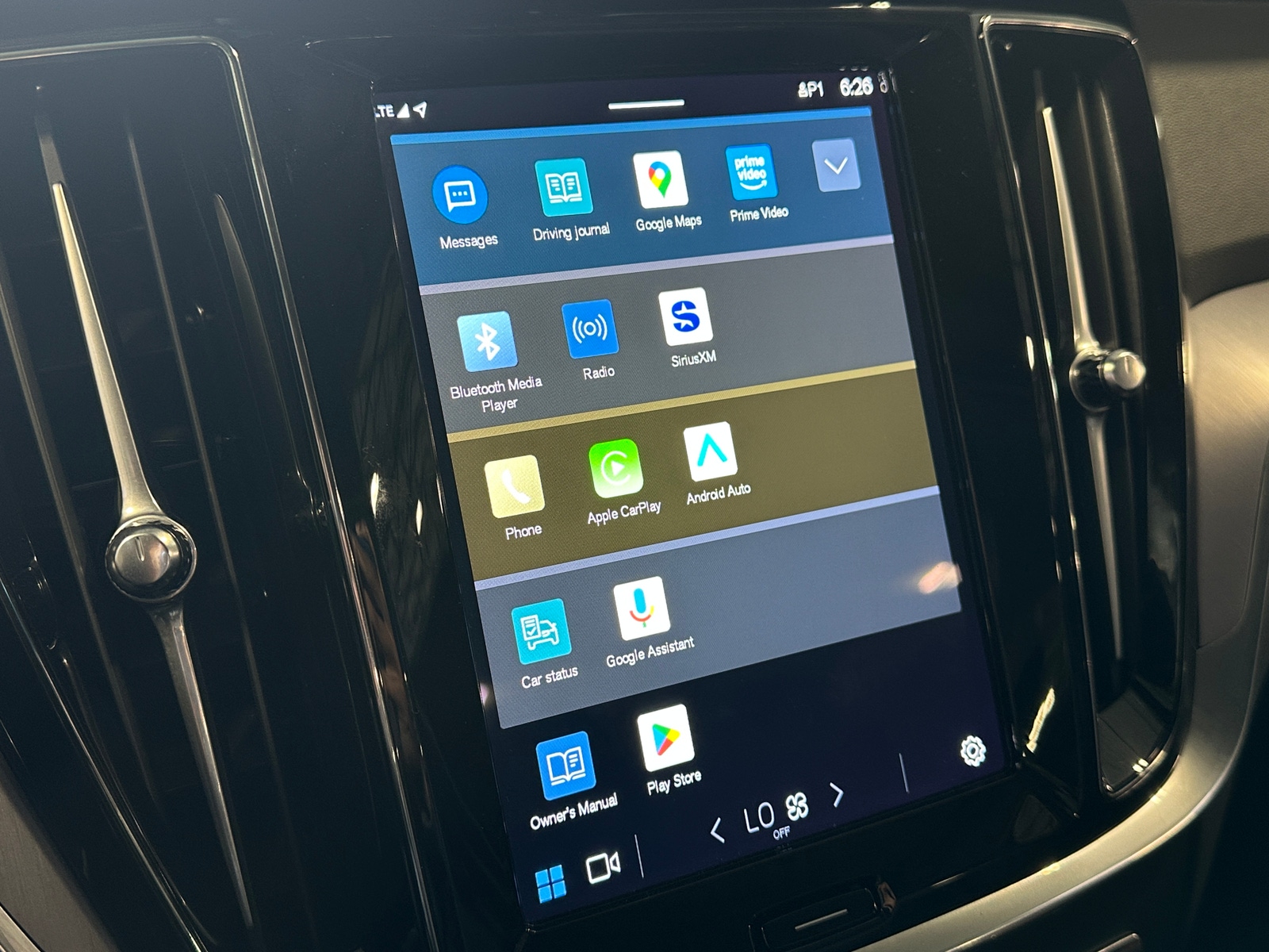 Thumbnail: 2024 Volvo S60 - 3