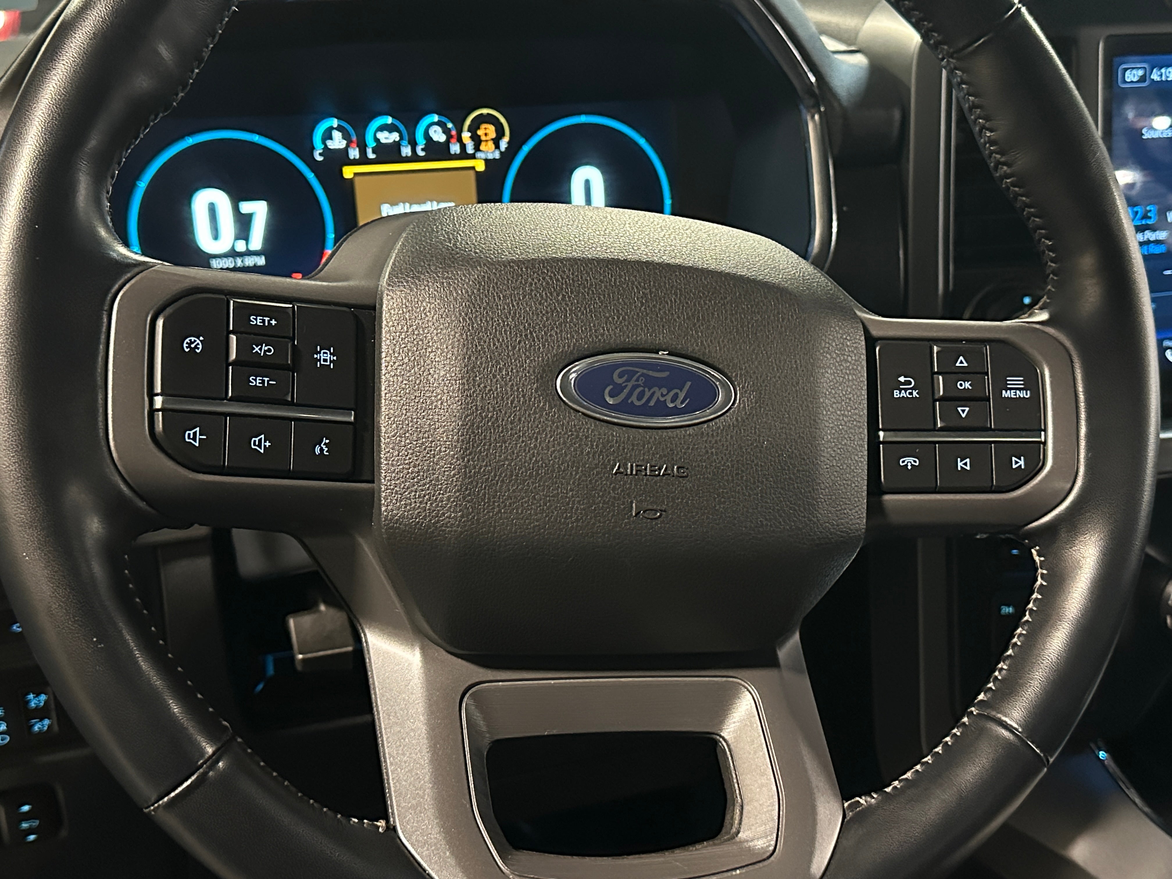 2022 Ford Econoline E-150 4