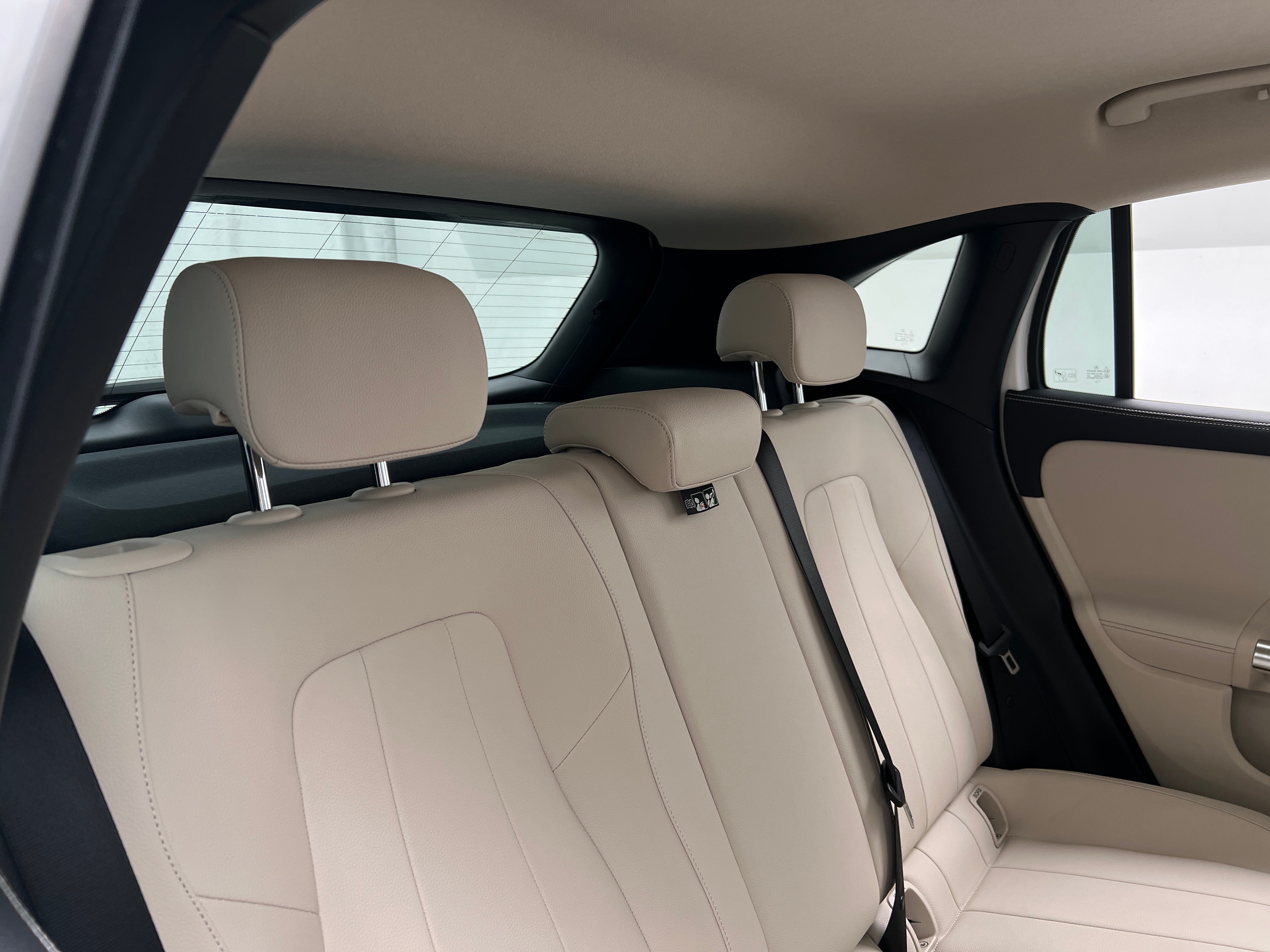 2022 Mercedes-Benz GLA 250 4MATIC 5
