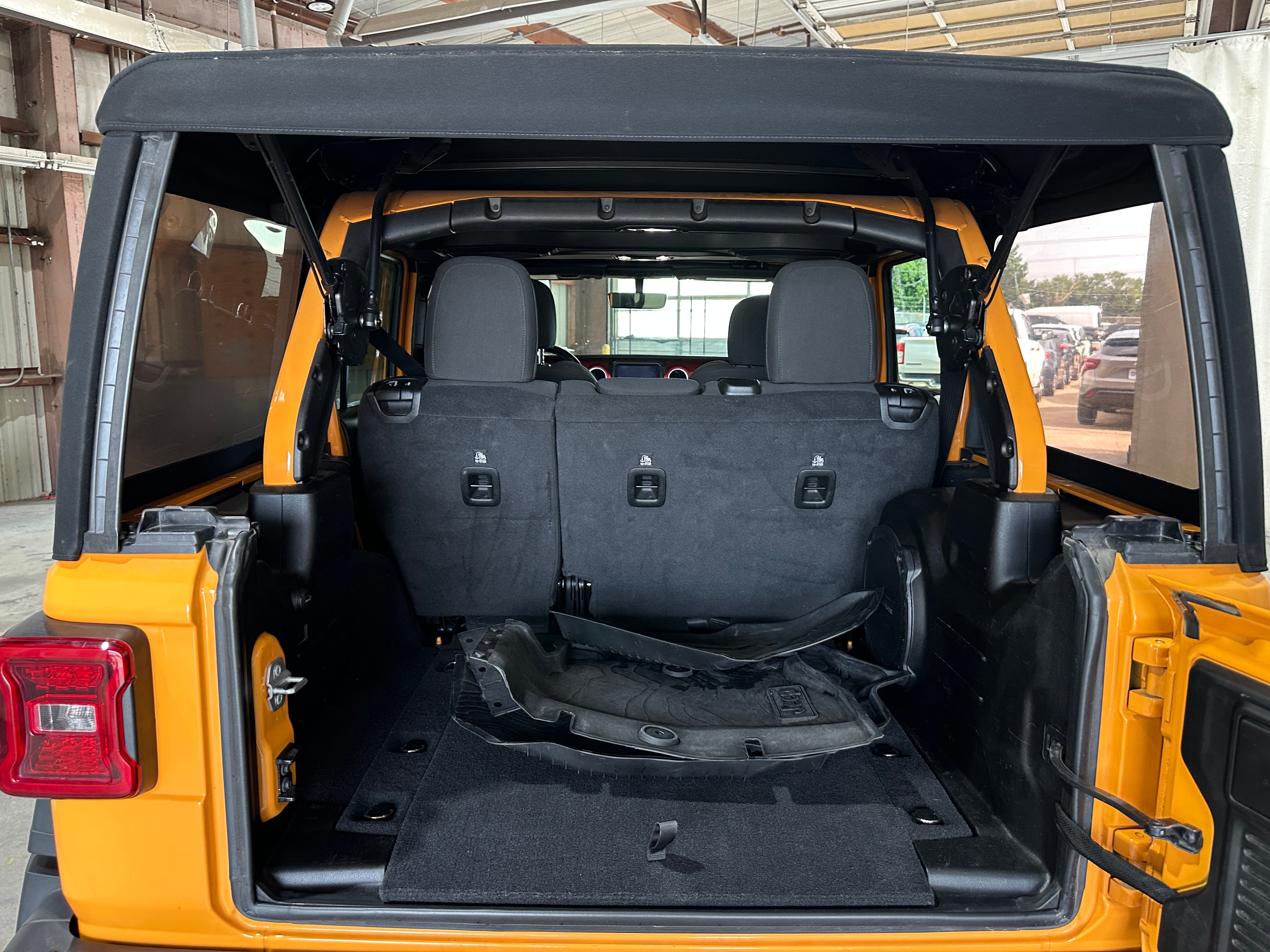Thumbnail: 2021 Jeep Wrangler - 7