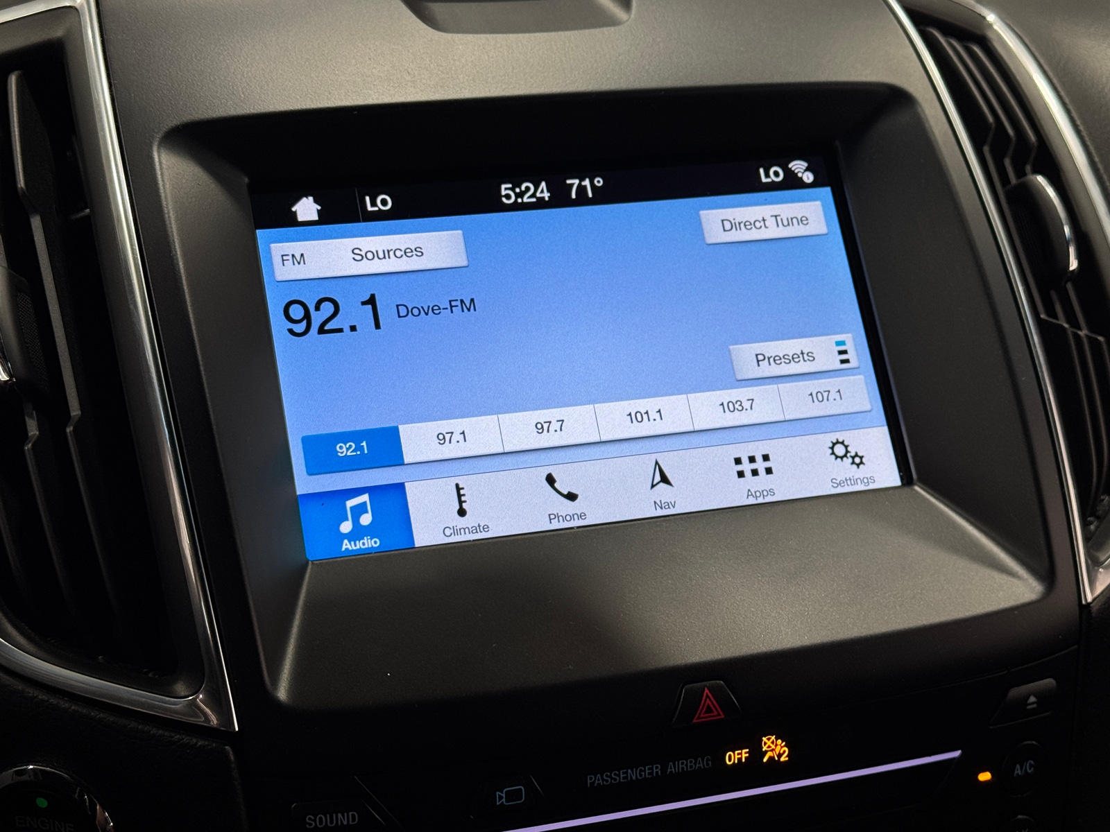 Thumbnail: 2019 Ford Edge - 3