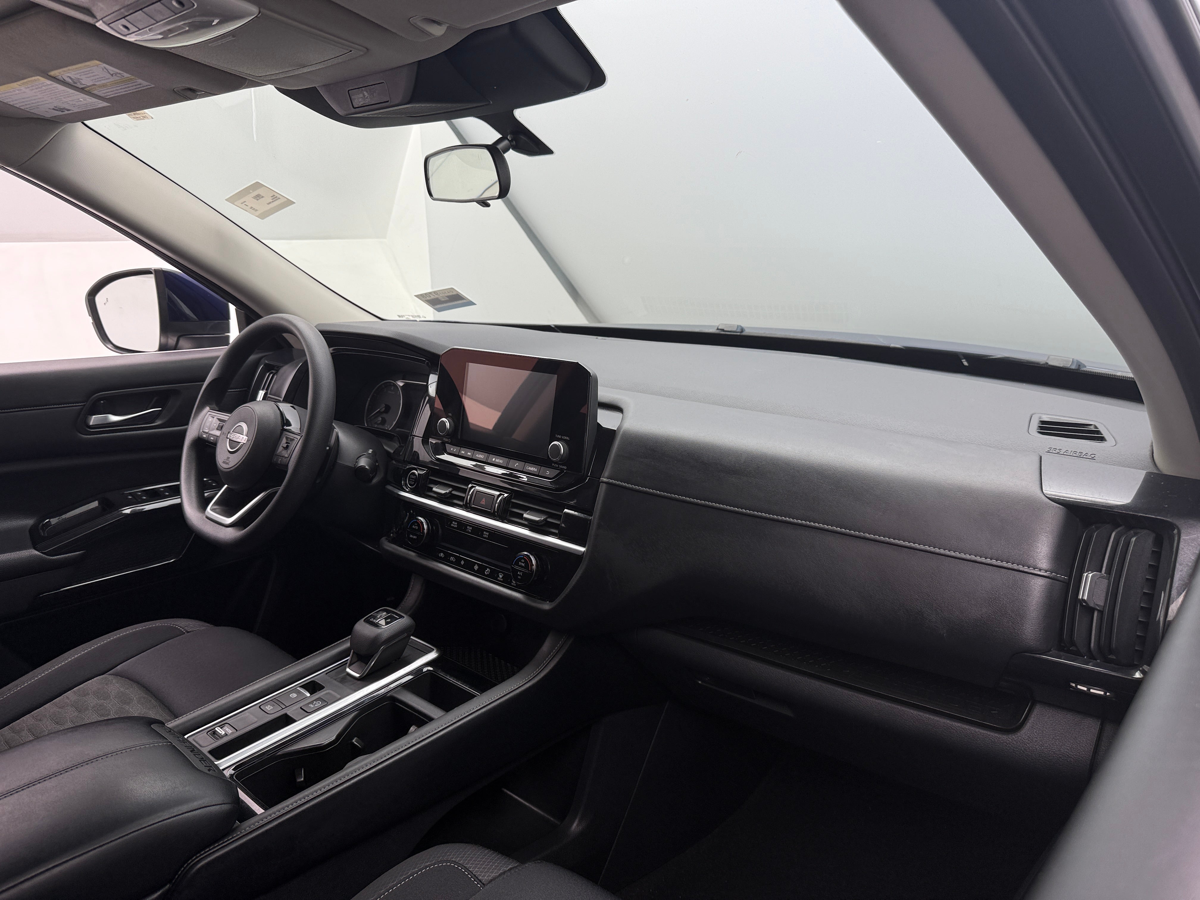 Thumbnail: 2022 Nissan Pathfinder - 3