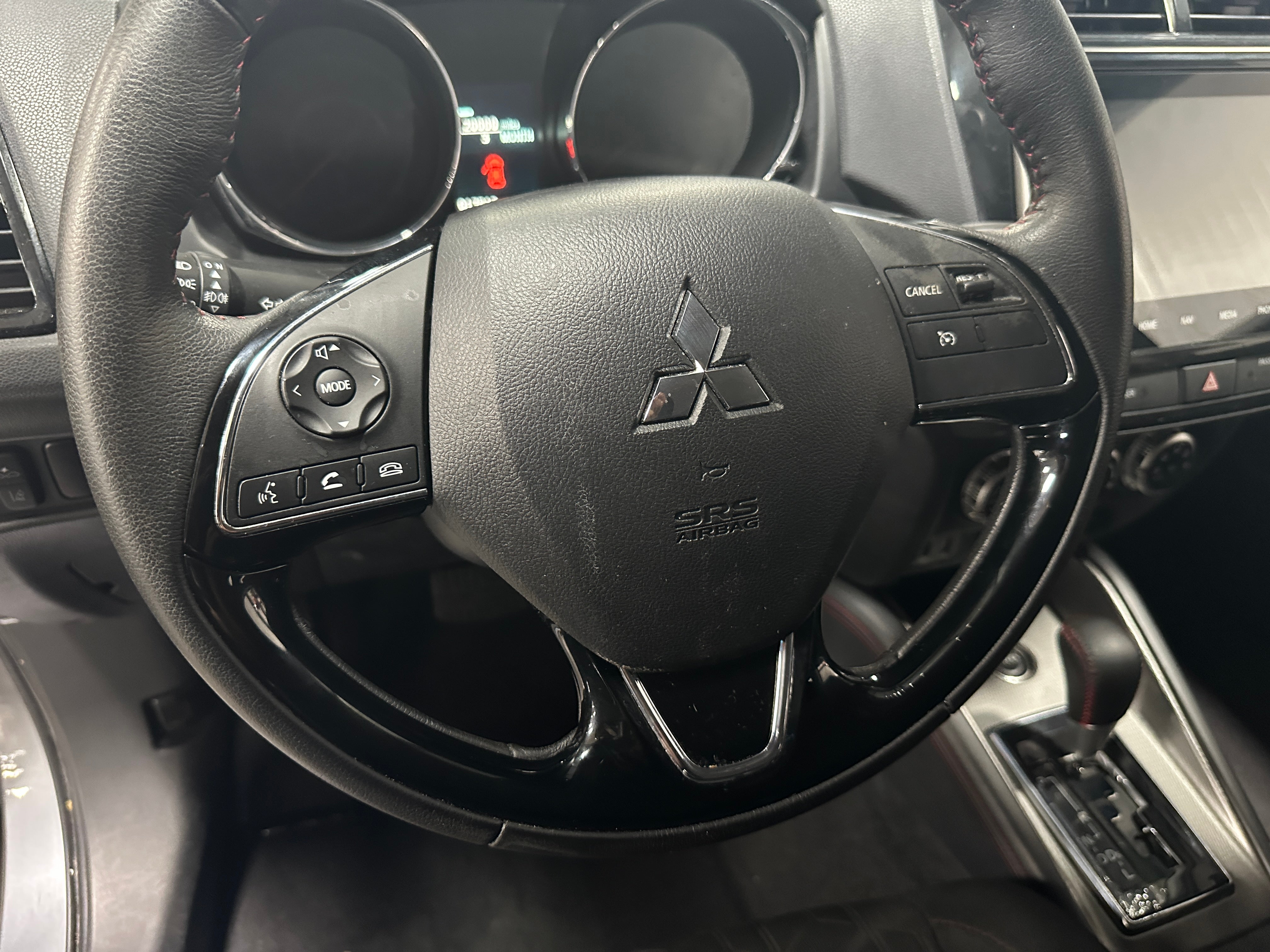 2023 Mitsubishi Outlander Sport LE 5