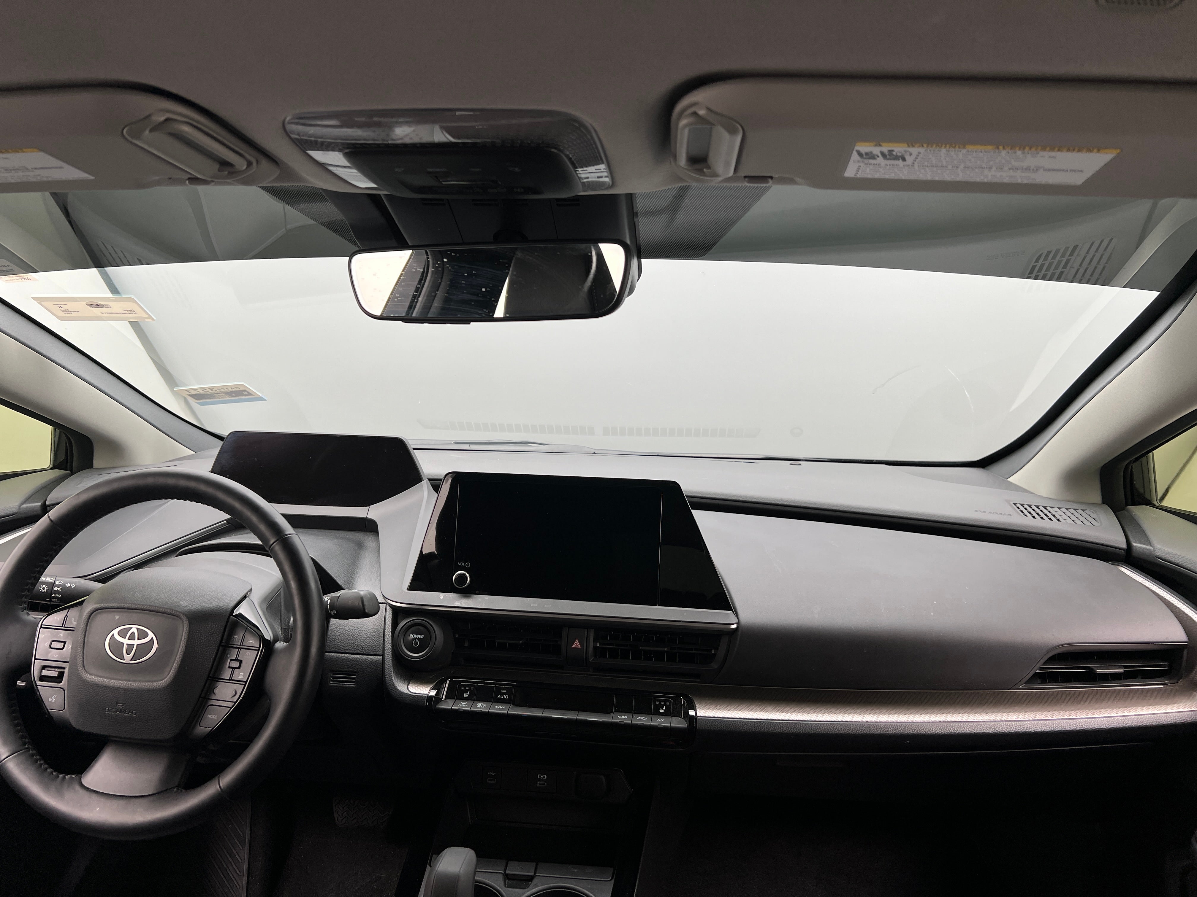 2024 Toyota Prius XLE 2