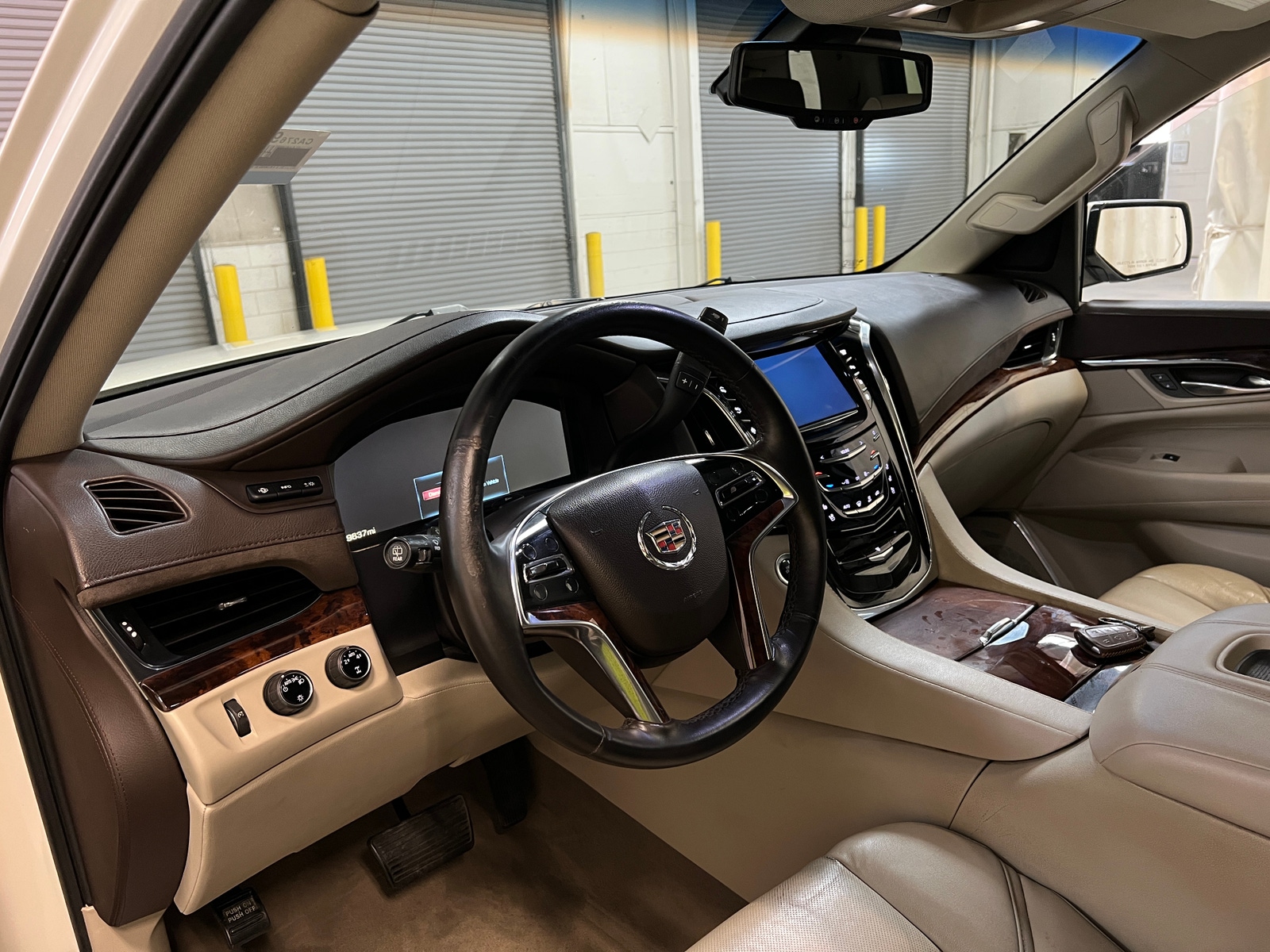 Thumbnail: 2015 Cadillac Escalade - 2