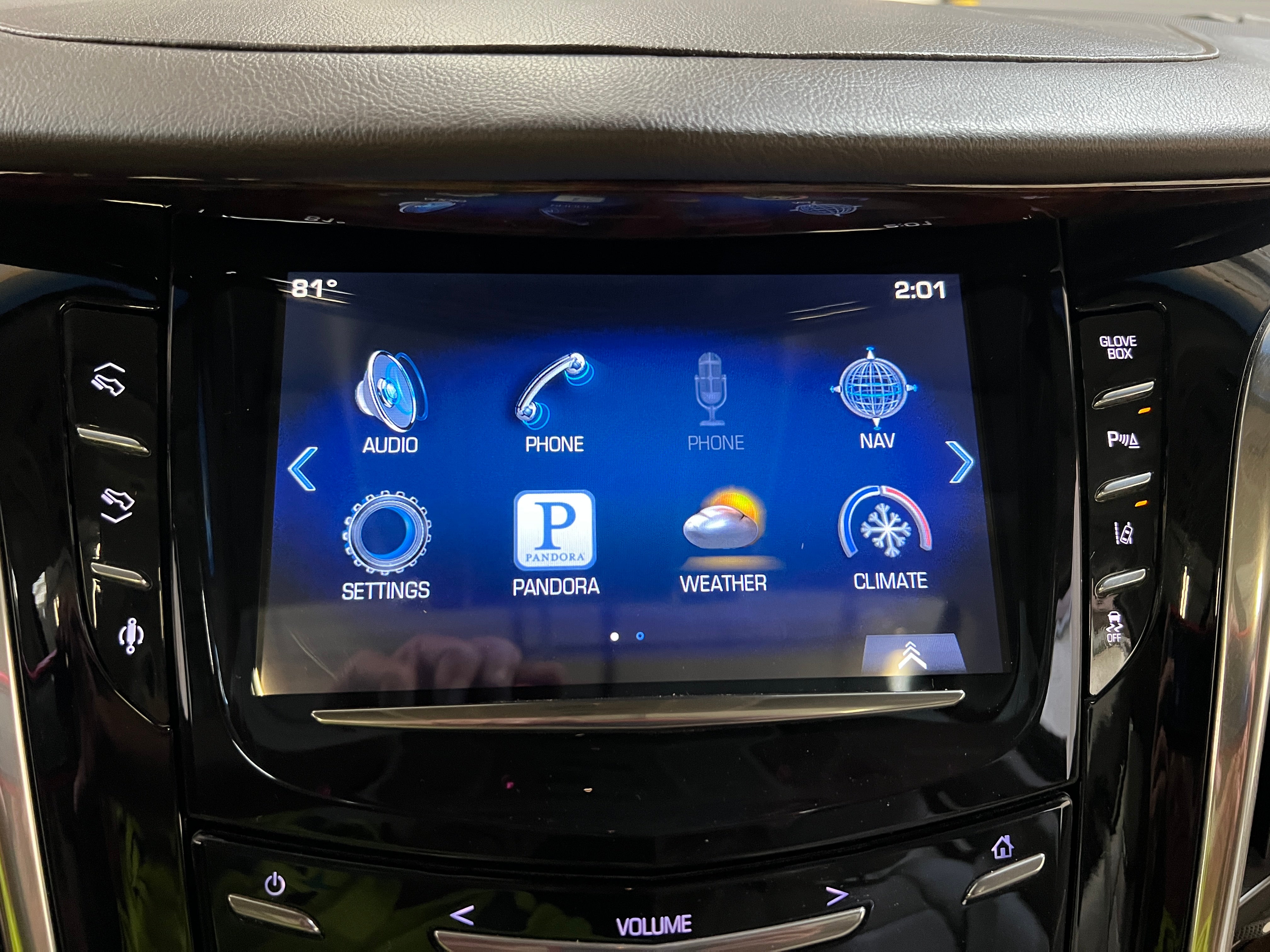 2015 Cadillac Escalade Luxury 3
