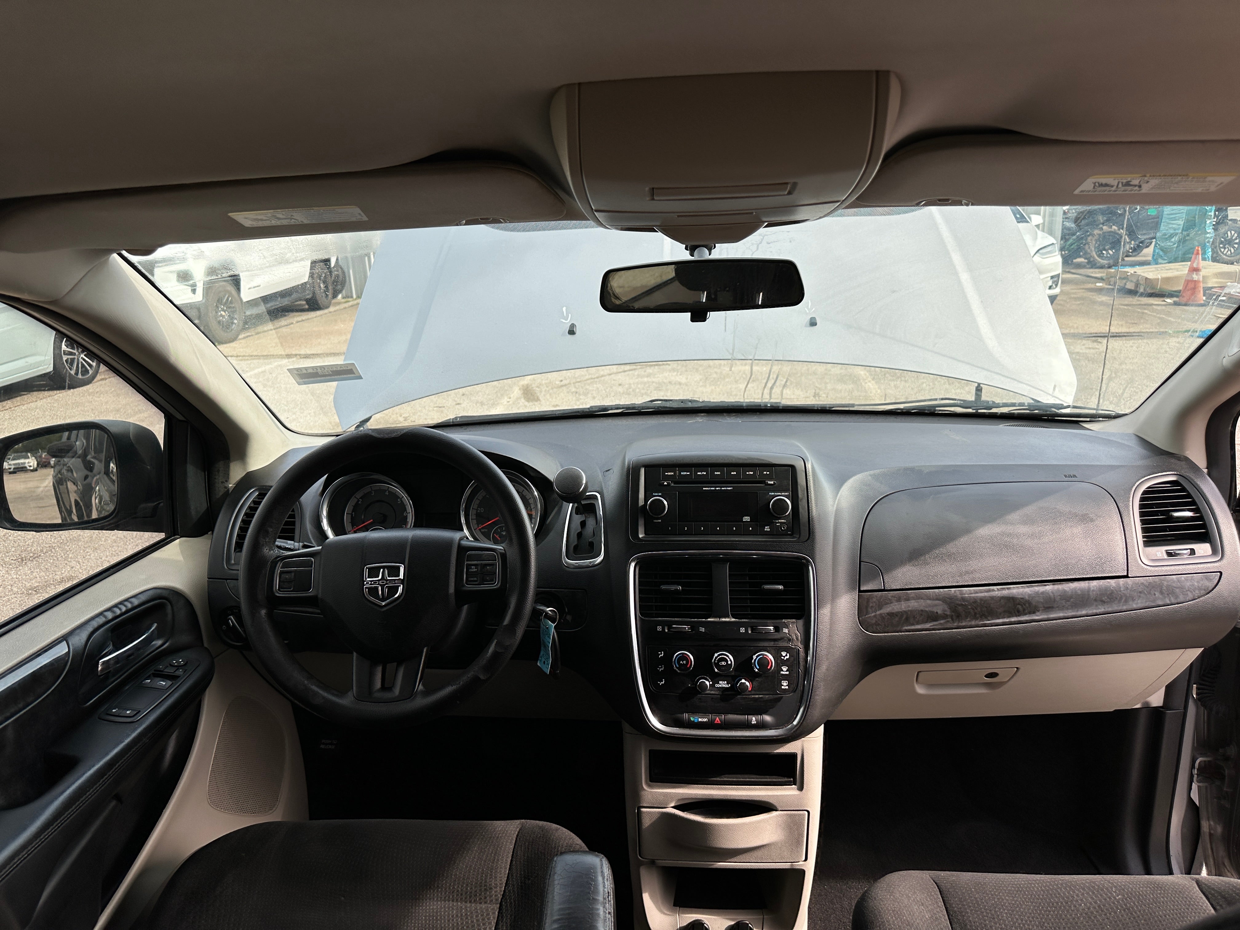 2017 Dodge Grand Caravan SE 3