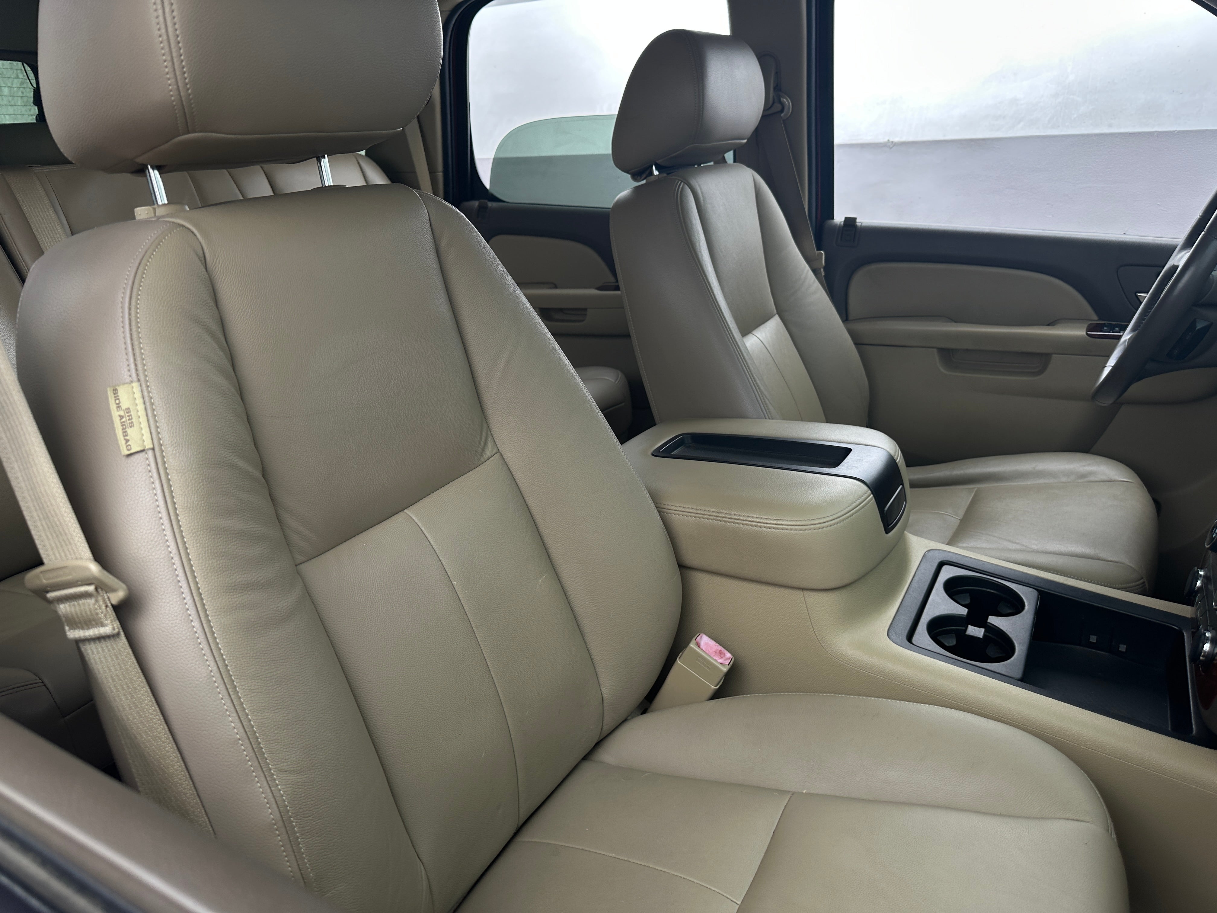 2014 Chevrolet Tahoe LS 2