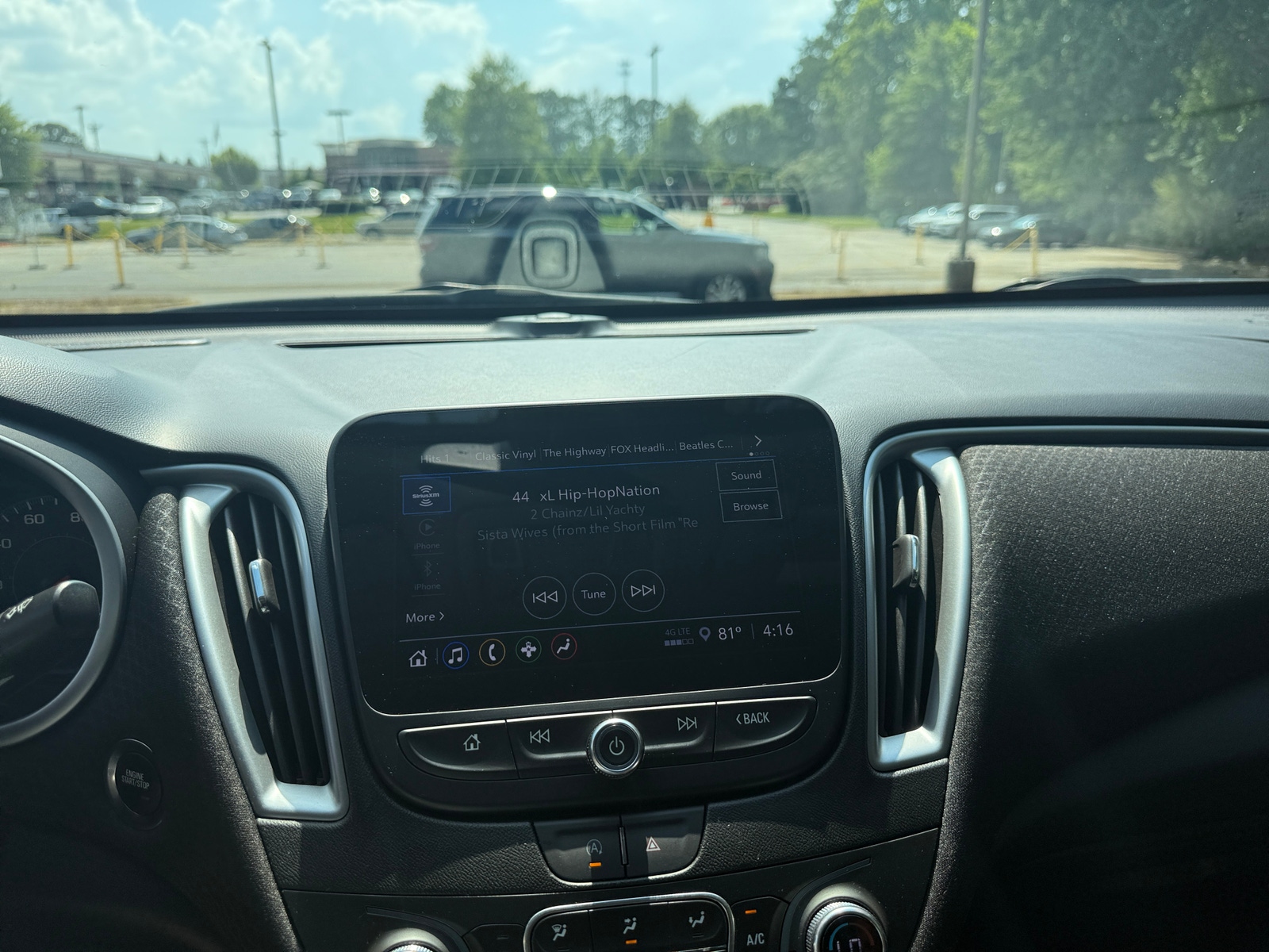 Thumbnail: 2024 Chevrolet Malibu - 4