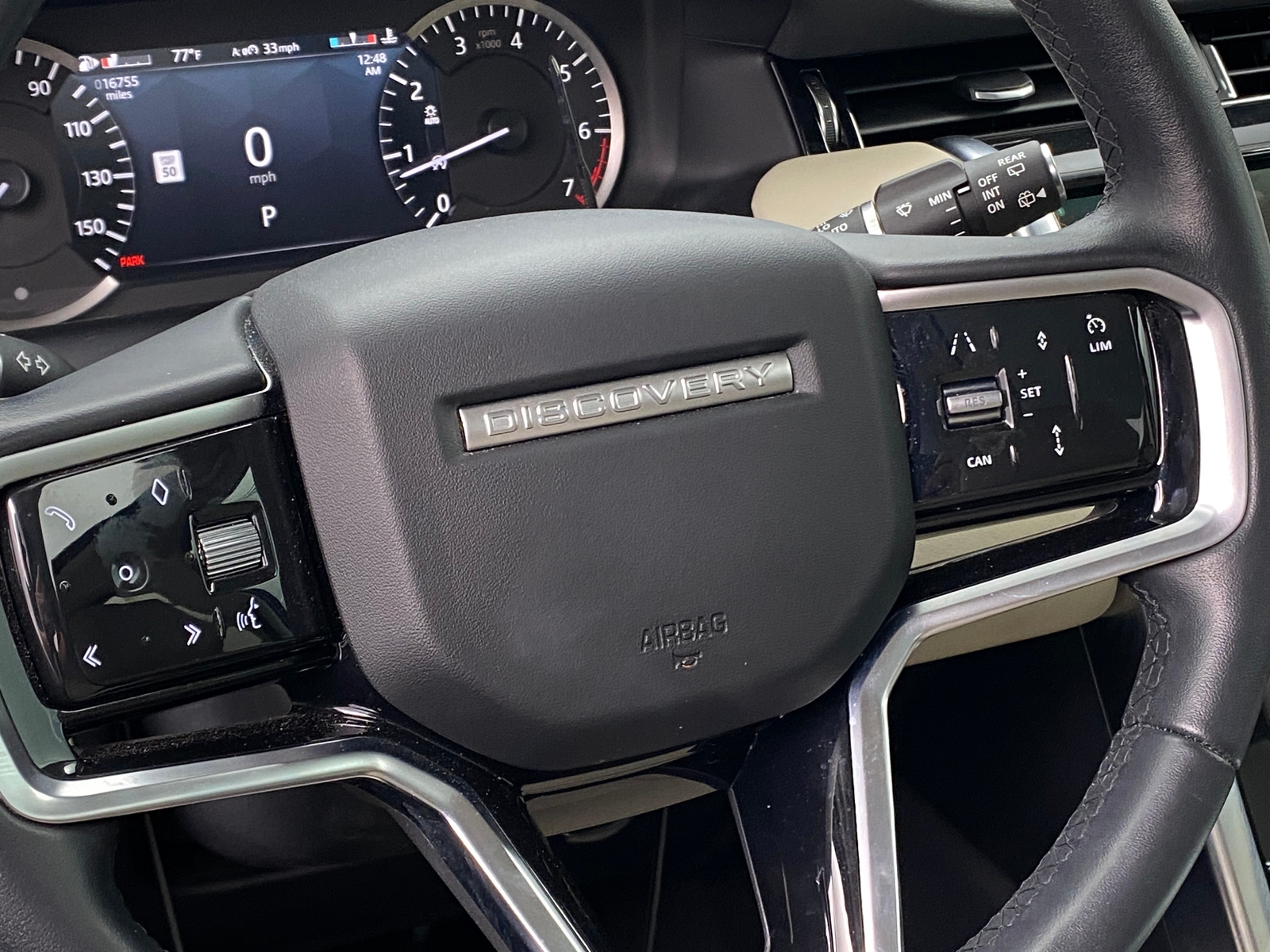 Thumbnail: 2023 Land Rover Discovery Sport - 5