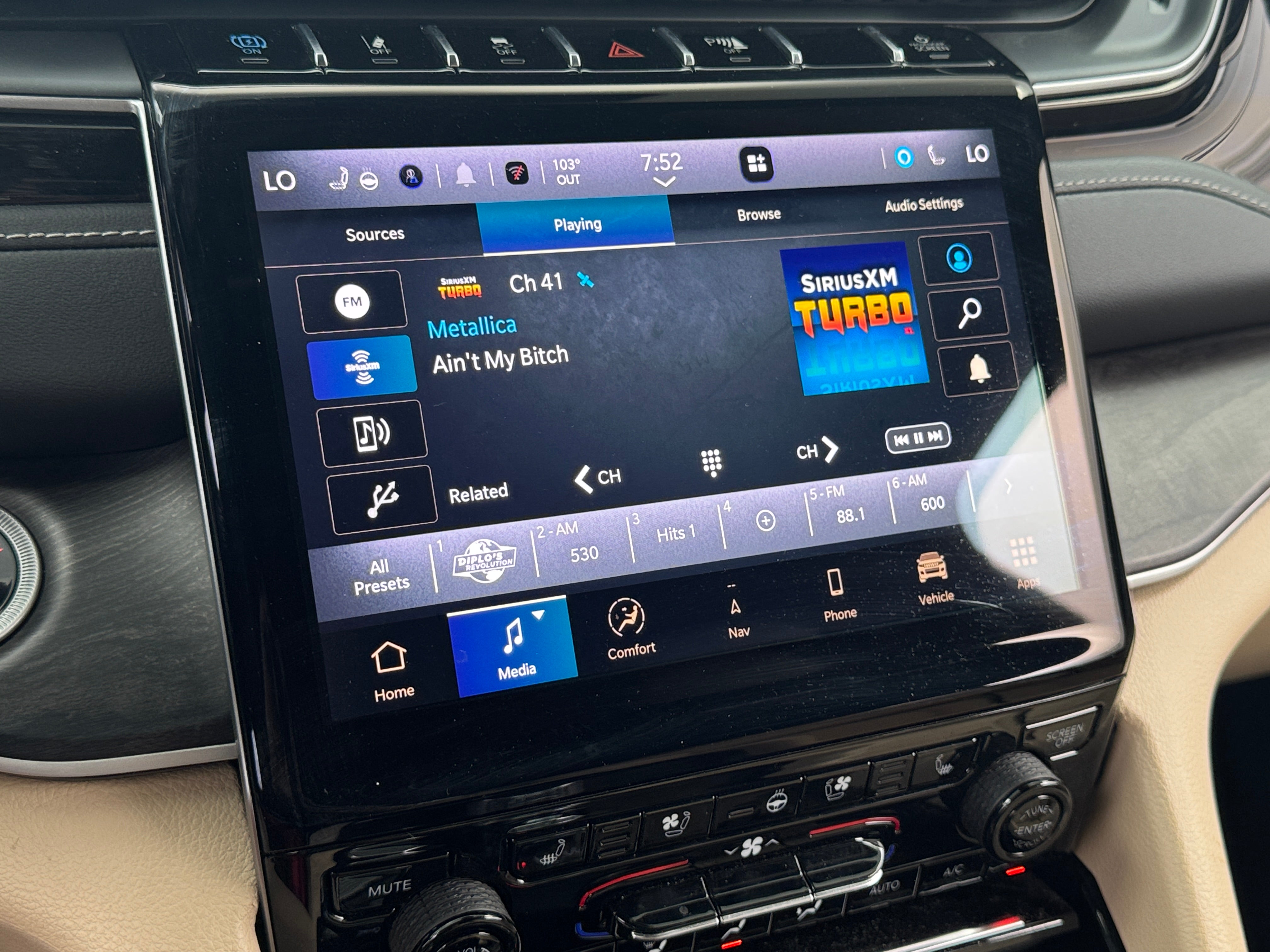 2023 Jeep Grand Cherokee 4xe 3
