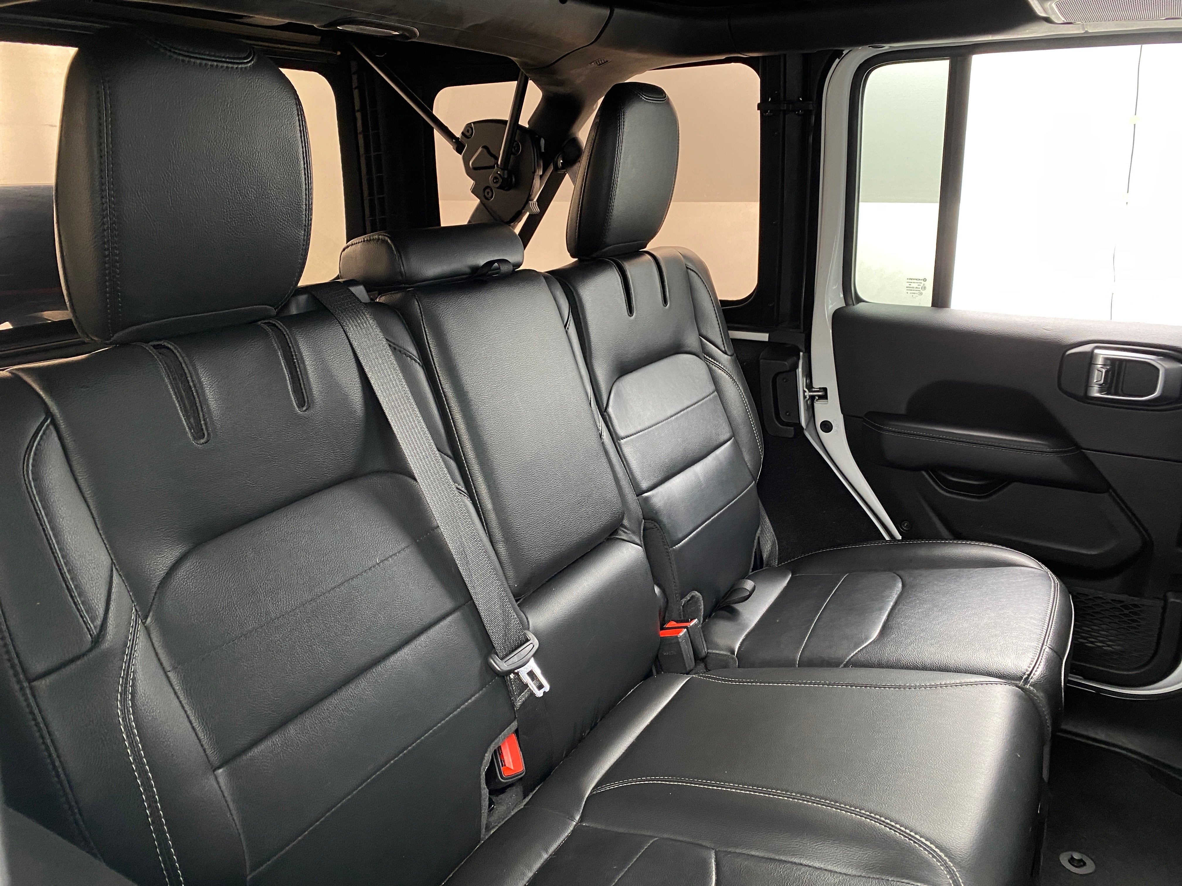 2022 Jeep Wrangler Unlimited Sahara 4xe 5