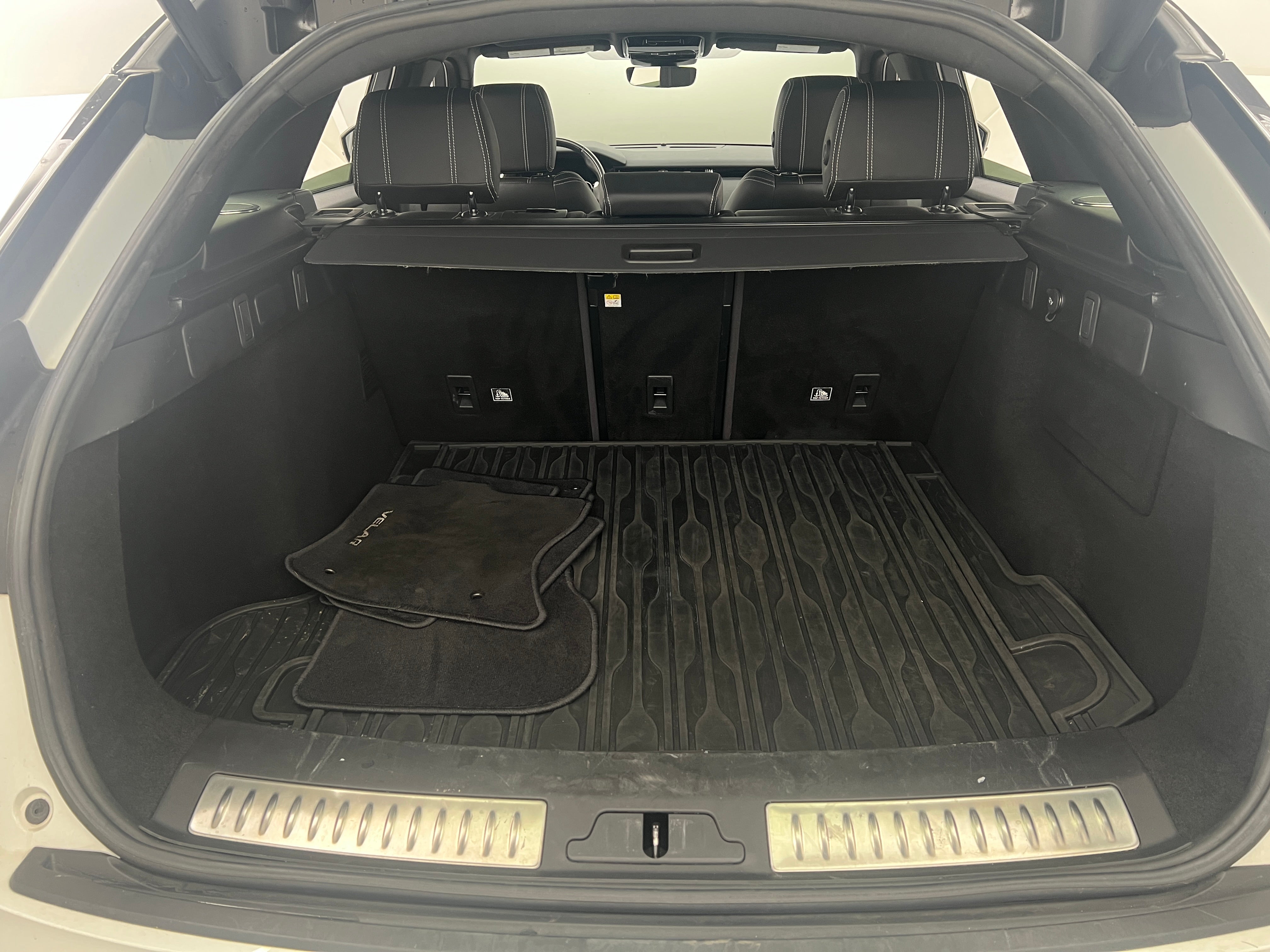 2019 Land Rover Range Rover Velar R-Dynamic SE 6