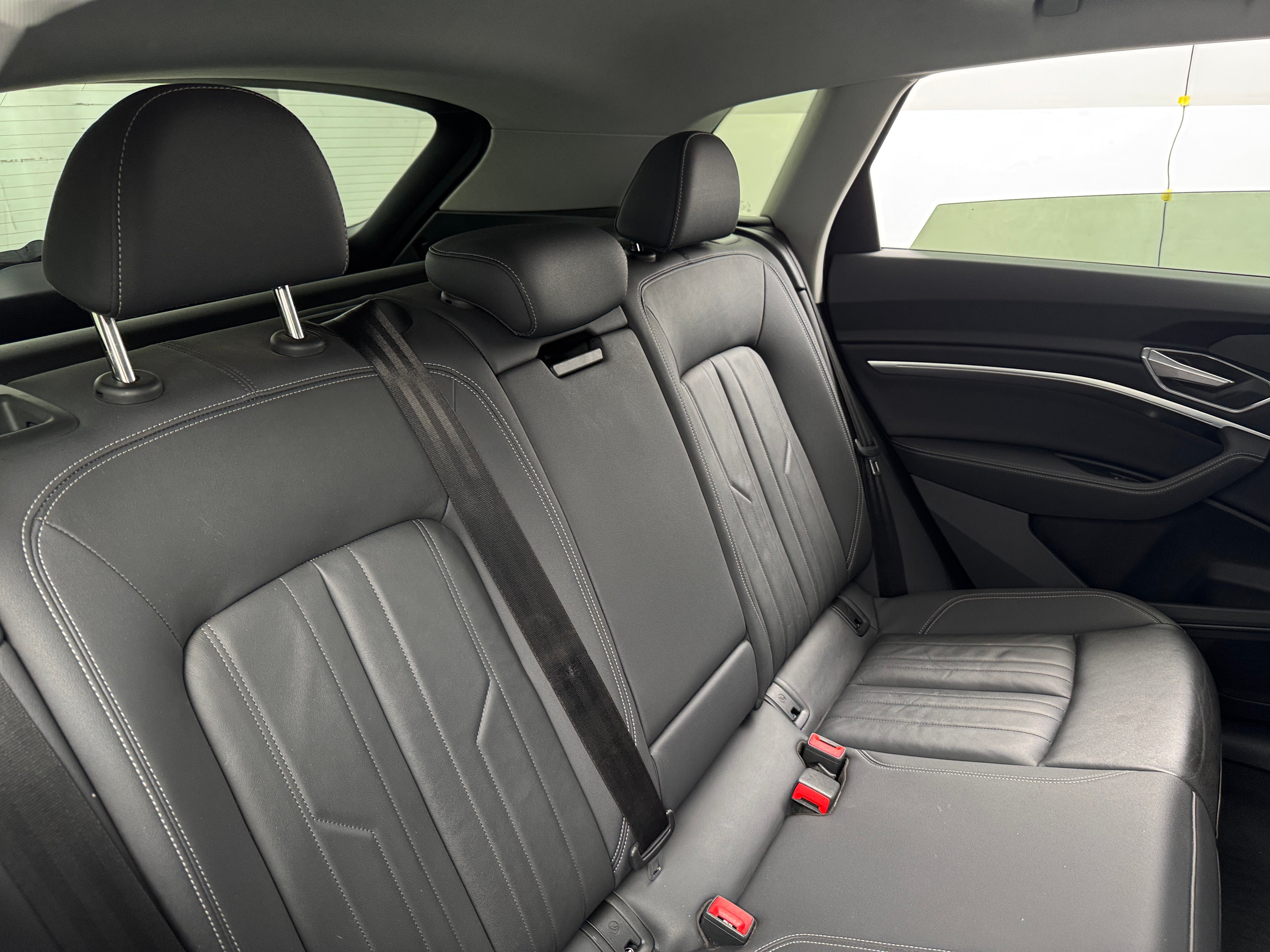2021 Audi e-tron Premium 5