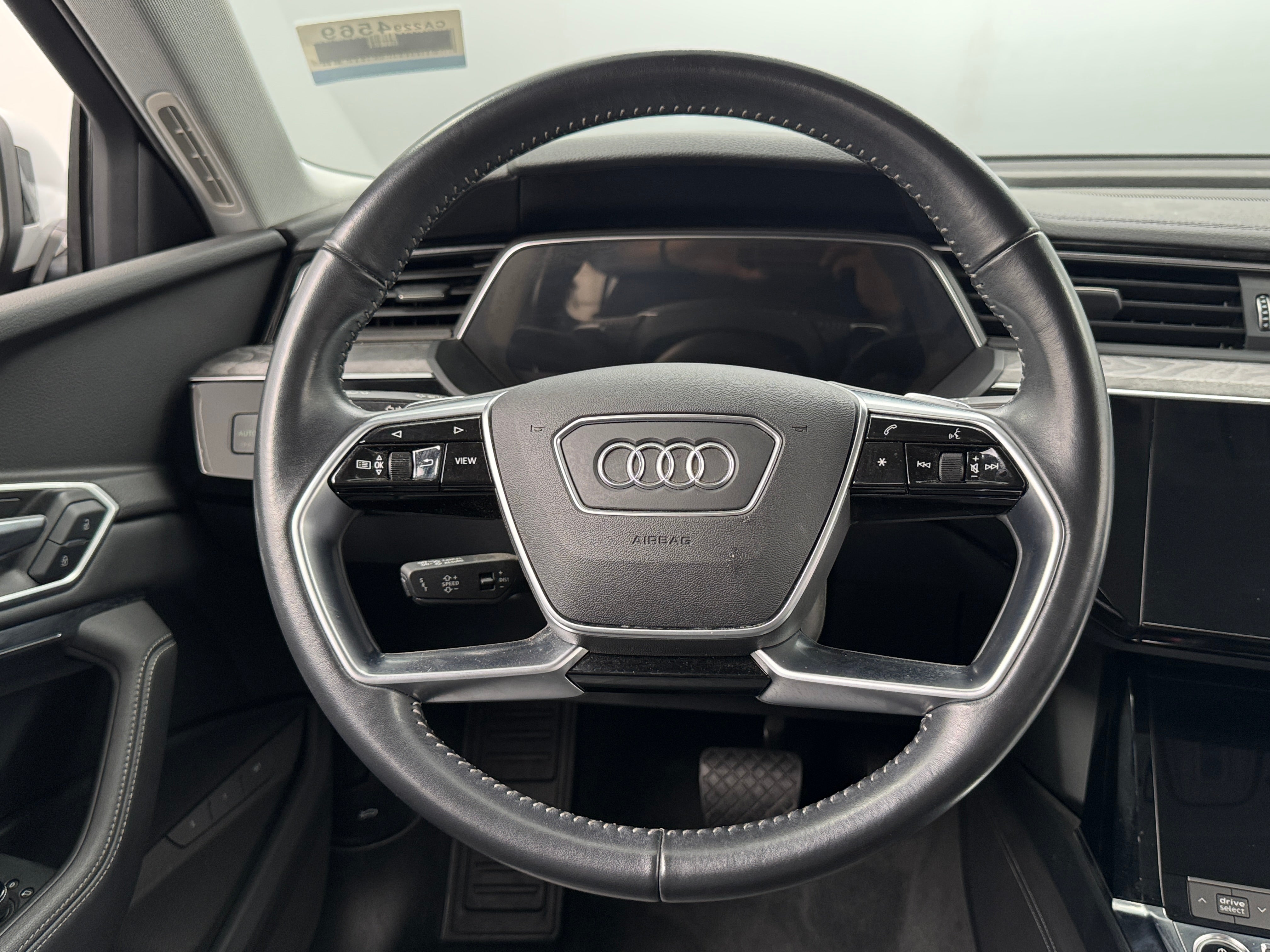 2021 Audi e-tron Premium 4