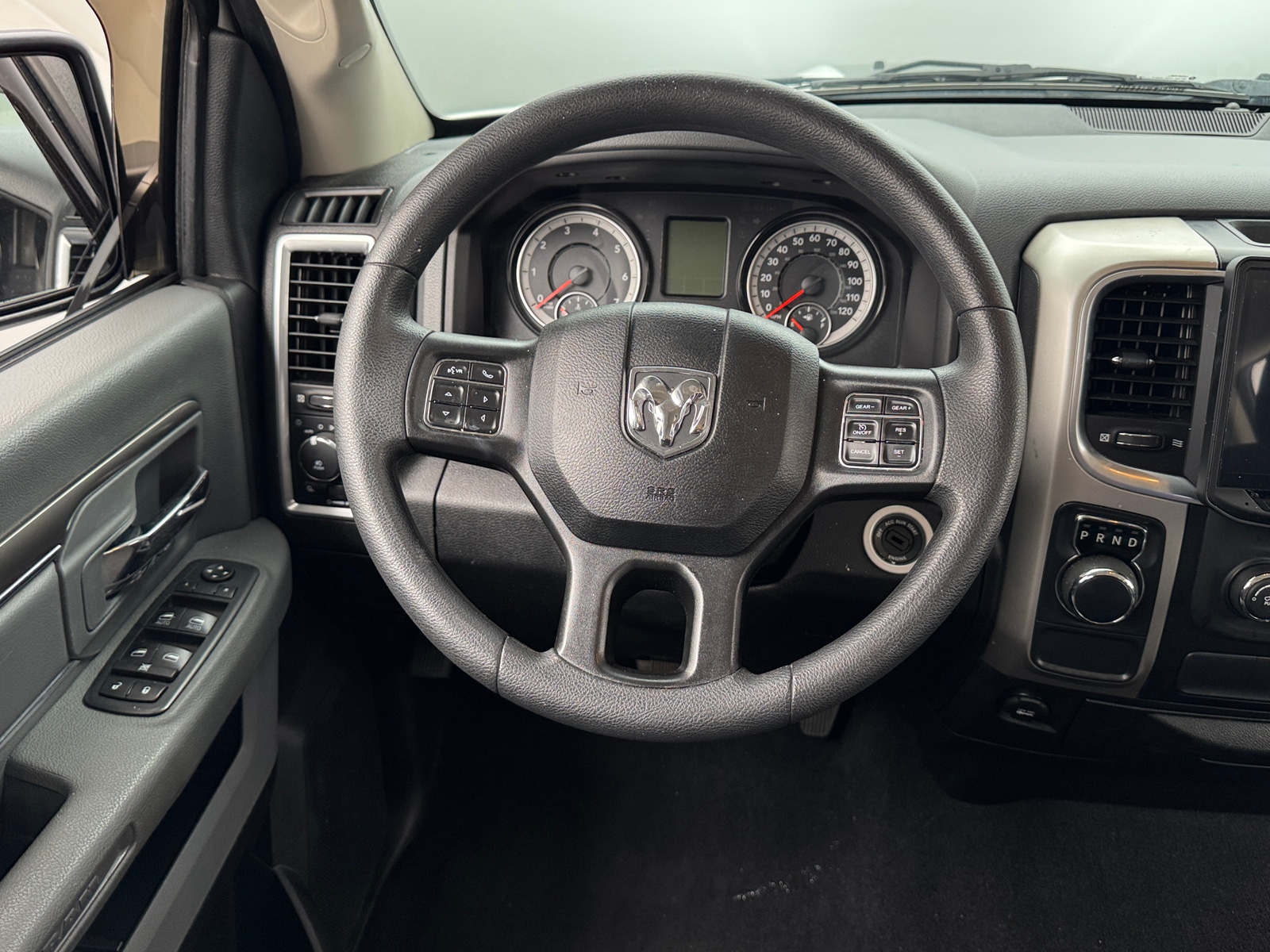 Thumbnail: 2020 RAM 1500 Classic - 5