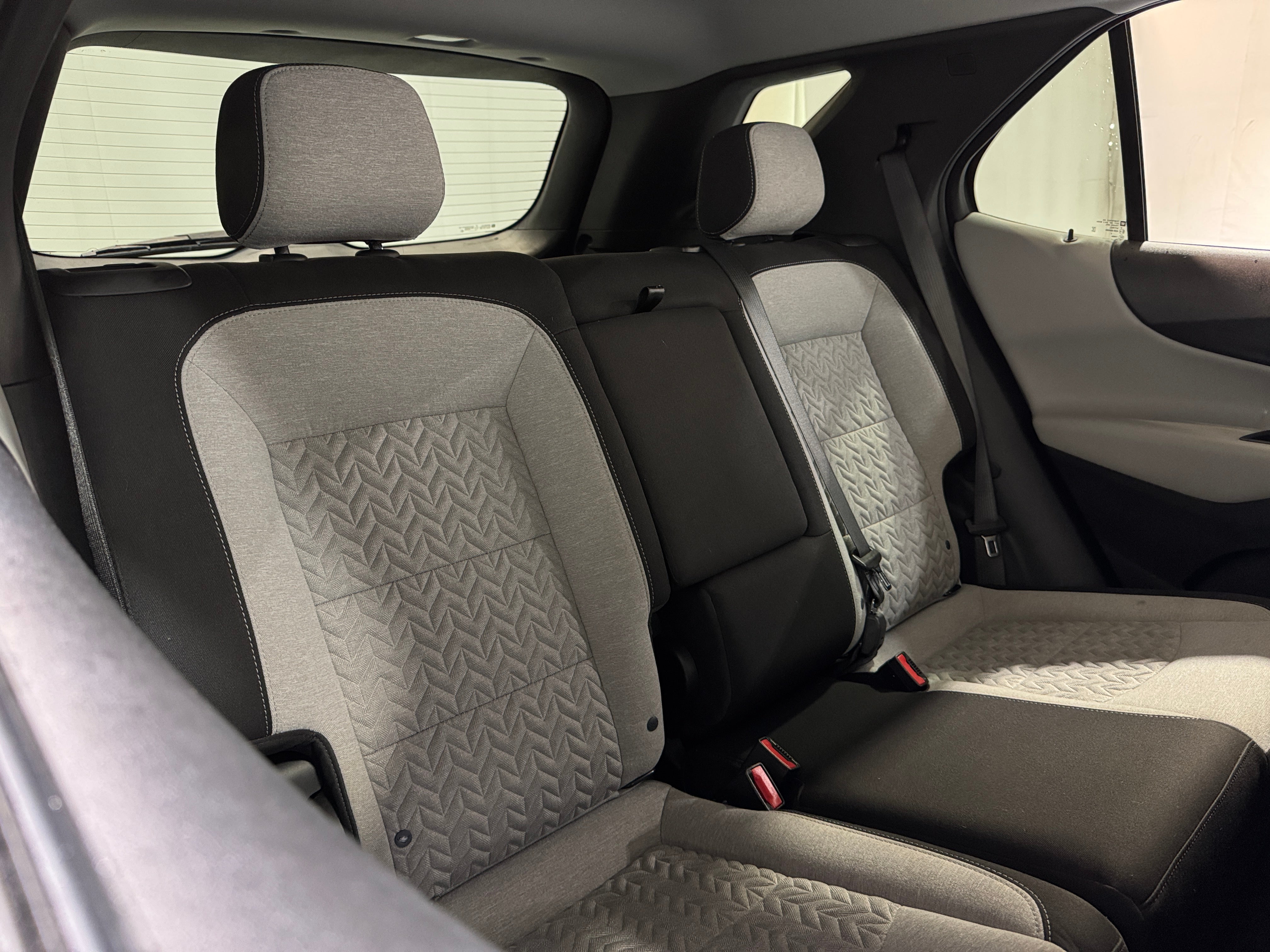 Thumbnail: 2022 Chevrolet Equinox - 6