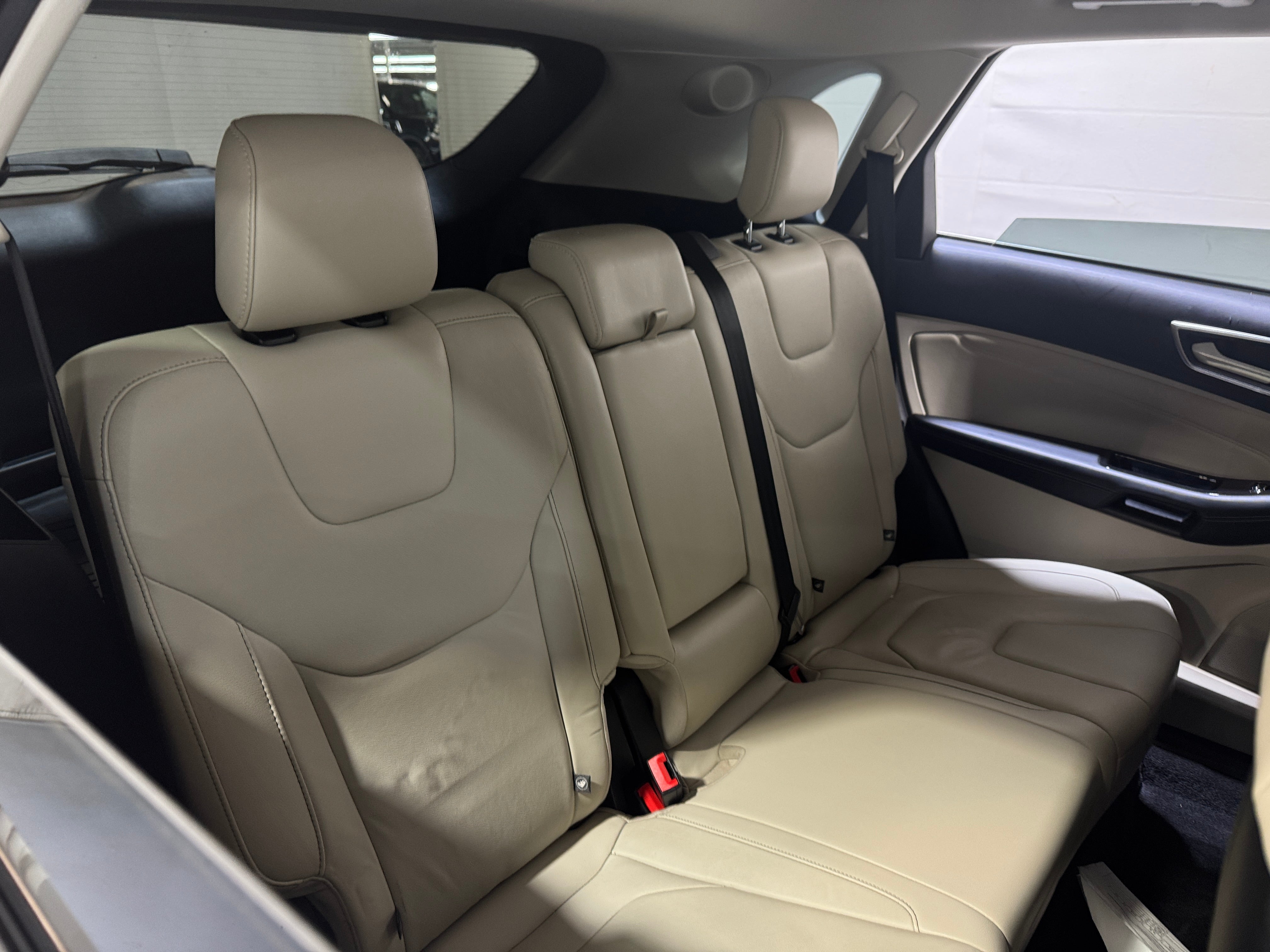 2017 Ford Edge Titanium 5