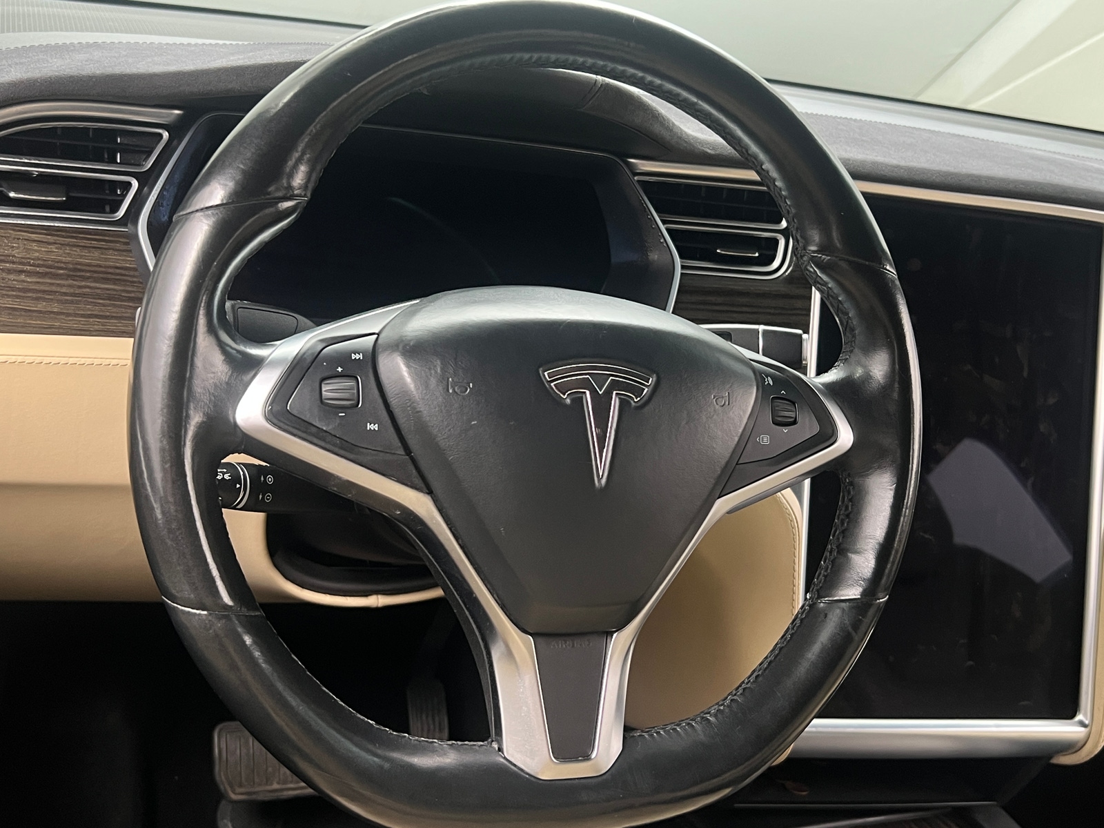 Thumbnail: 2016 Tesla Model X - 4
