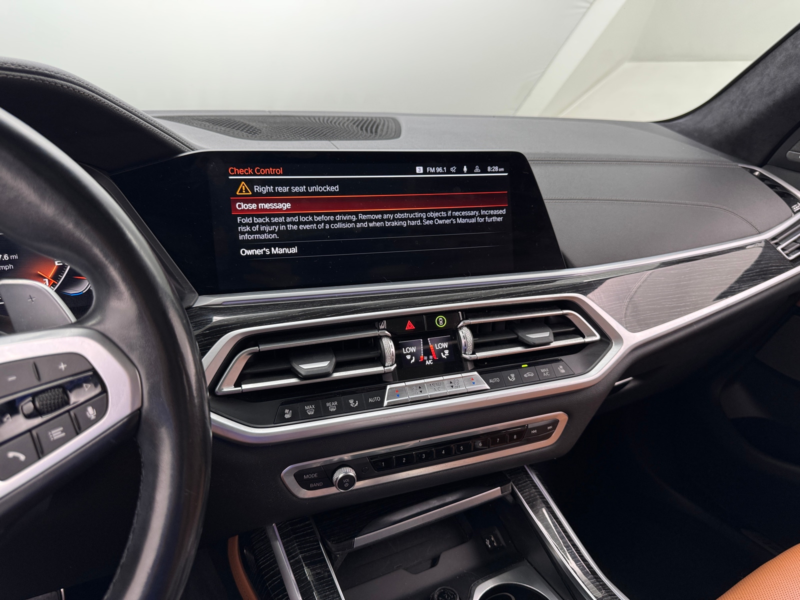 Thumbnail: 2021 BMW X7 - 3