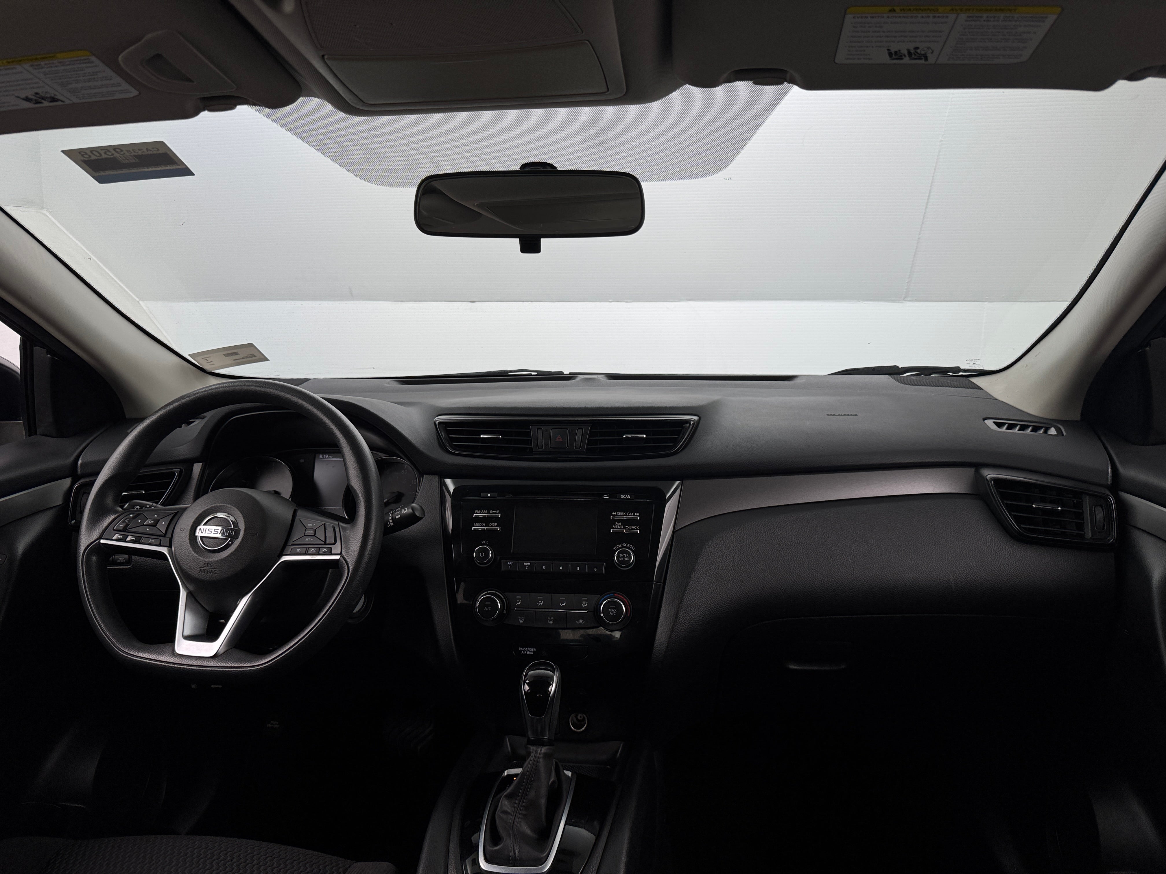 2017 Nissan Rogue Sport S 3