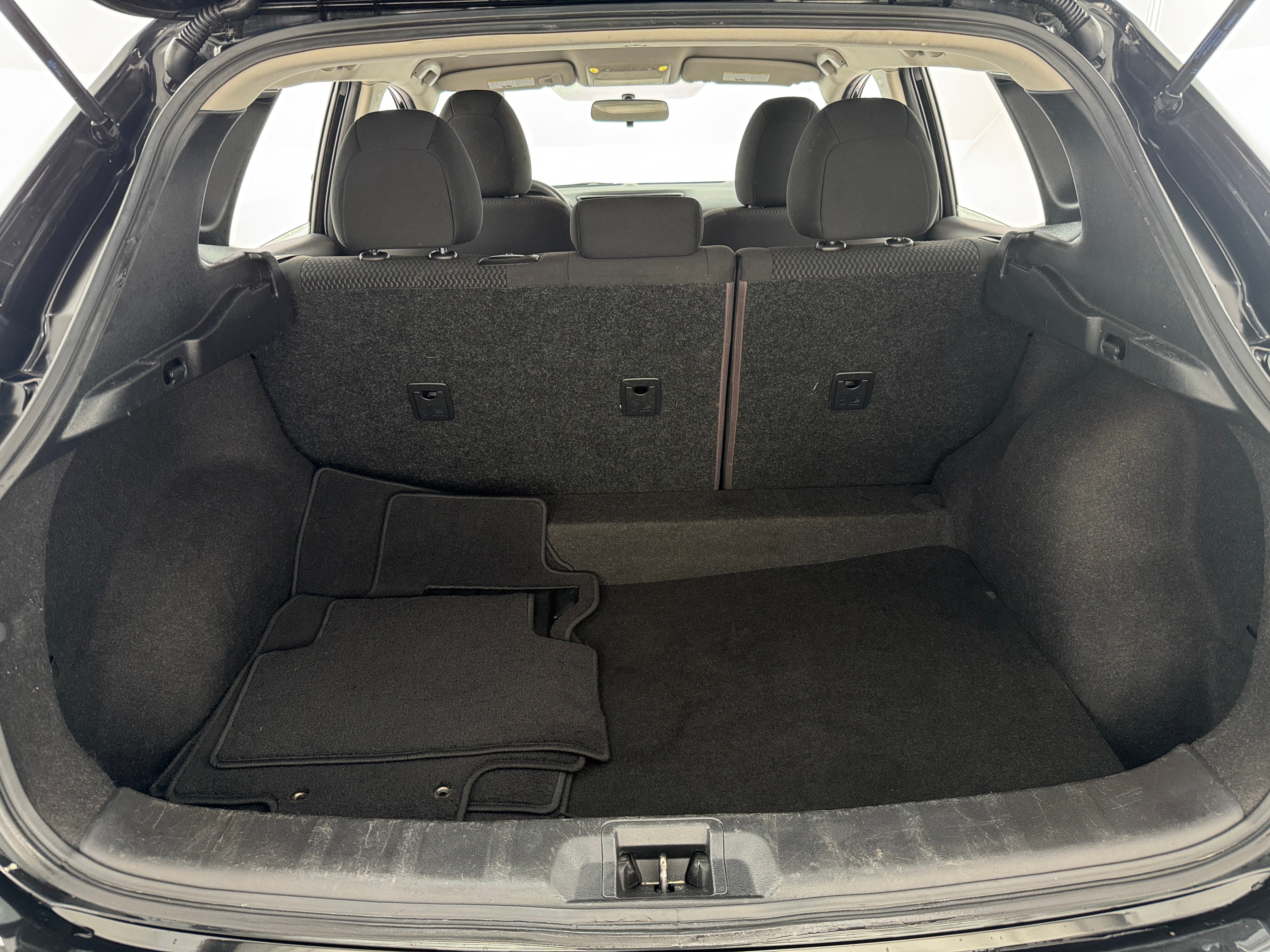 2017 Nissan Rogue Sport S 7
