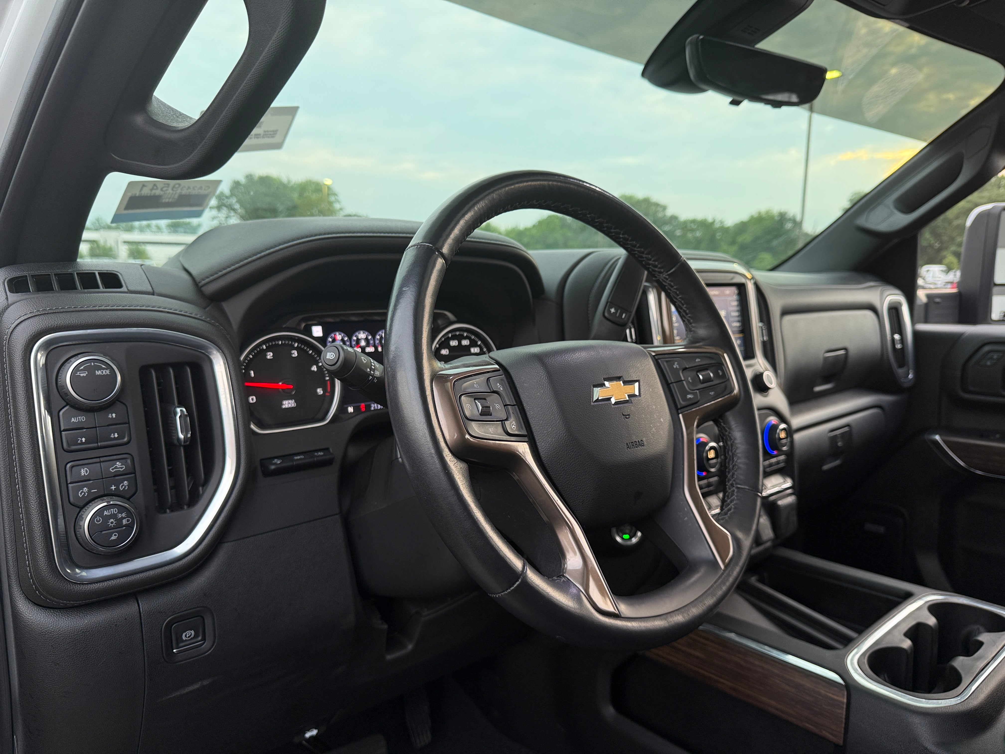 Thumbnail: 2023 Chevrolet Silverado 3500 - 2
