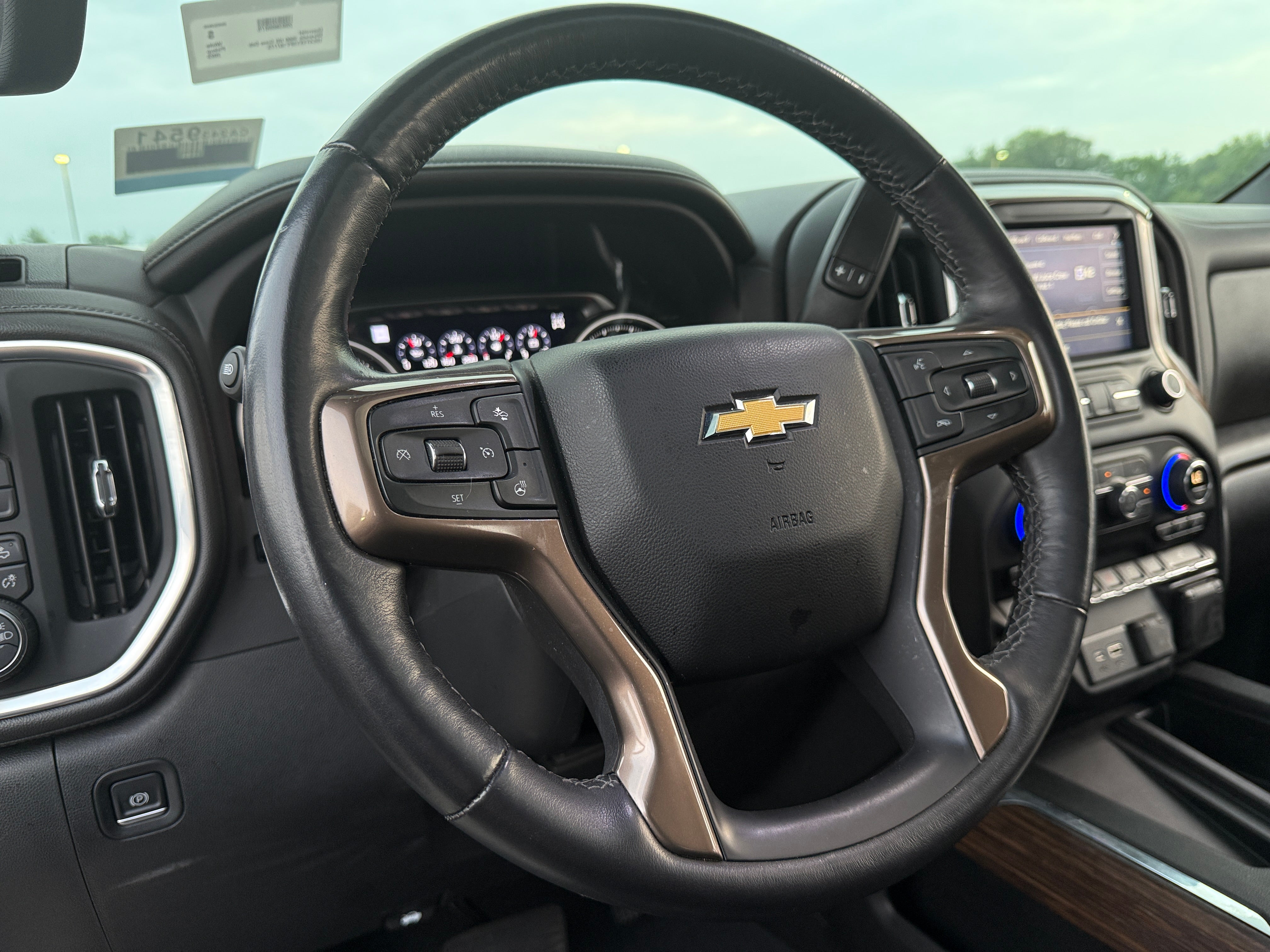 Thumbnail: 2023 Chevrolet Silverado 3500 - 4