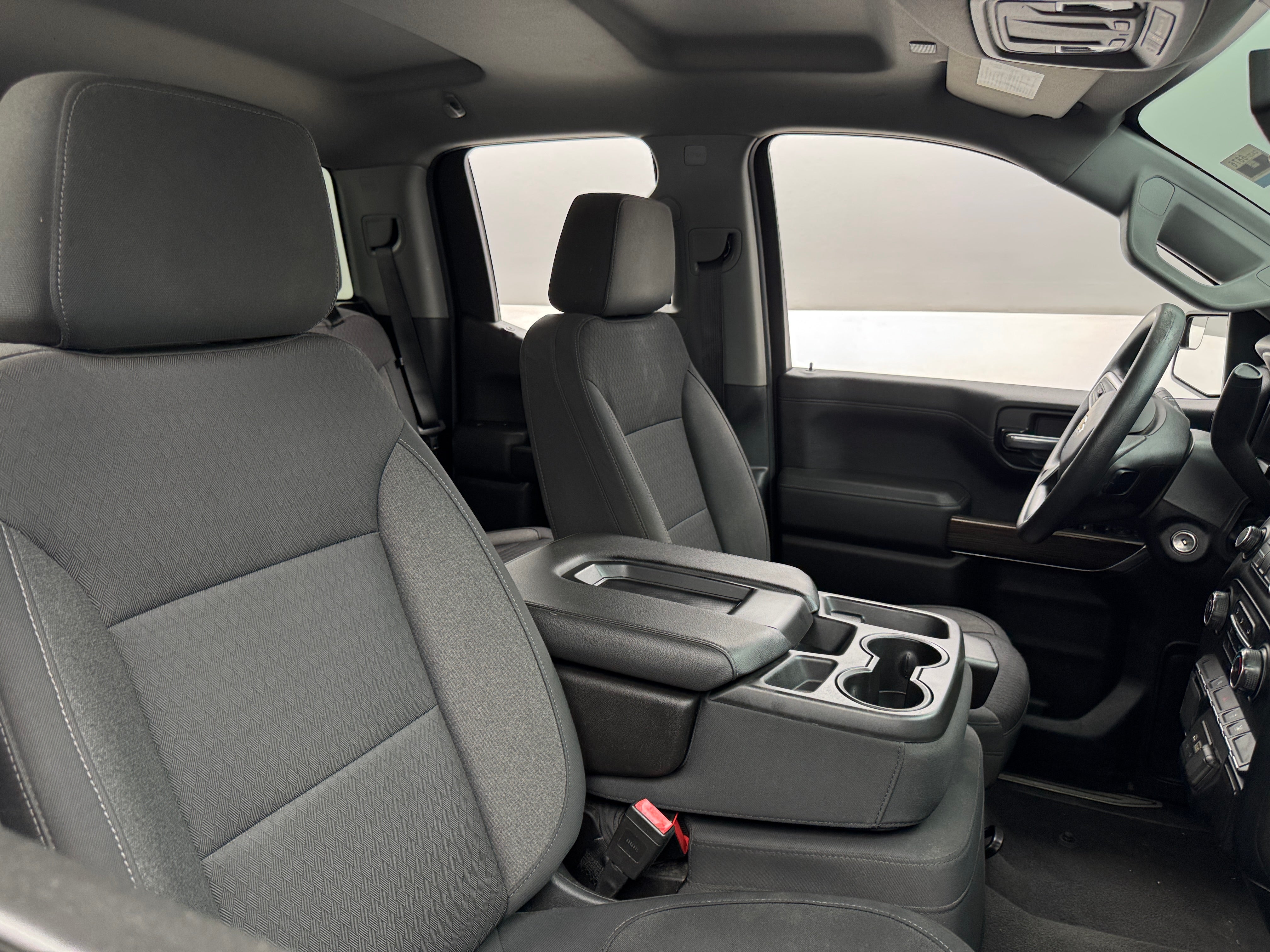 2020 Chevrolet Silverado 1500 LT 2