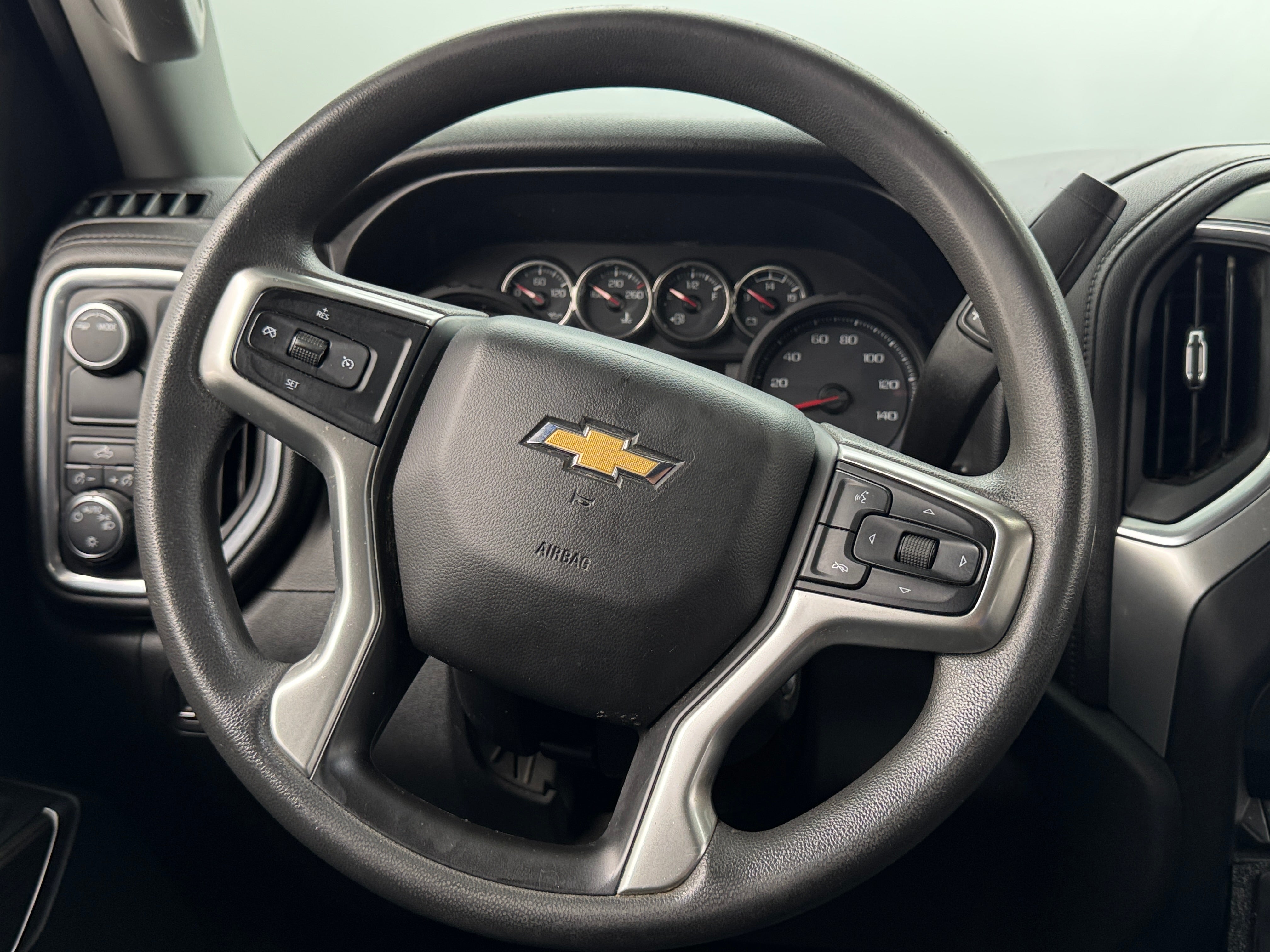 2020 Chevrolet Silverado 1500 LT 5