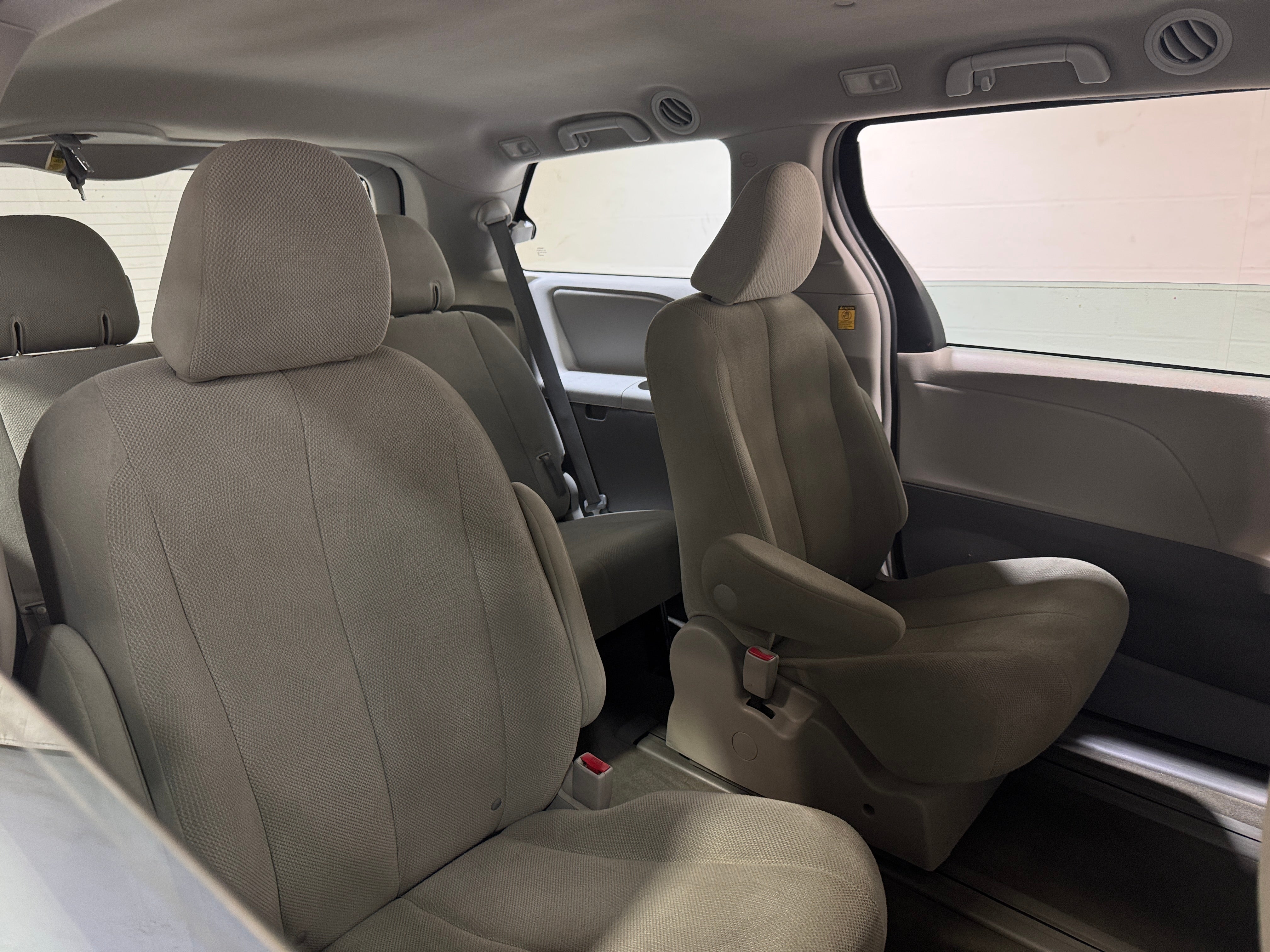 2012 Toyota Sienna Base 6