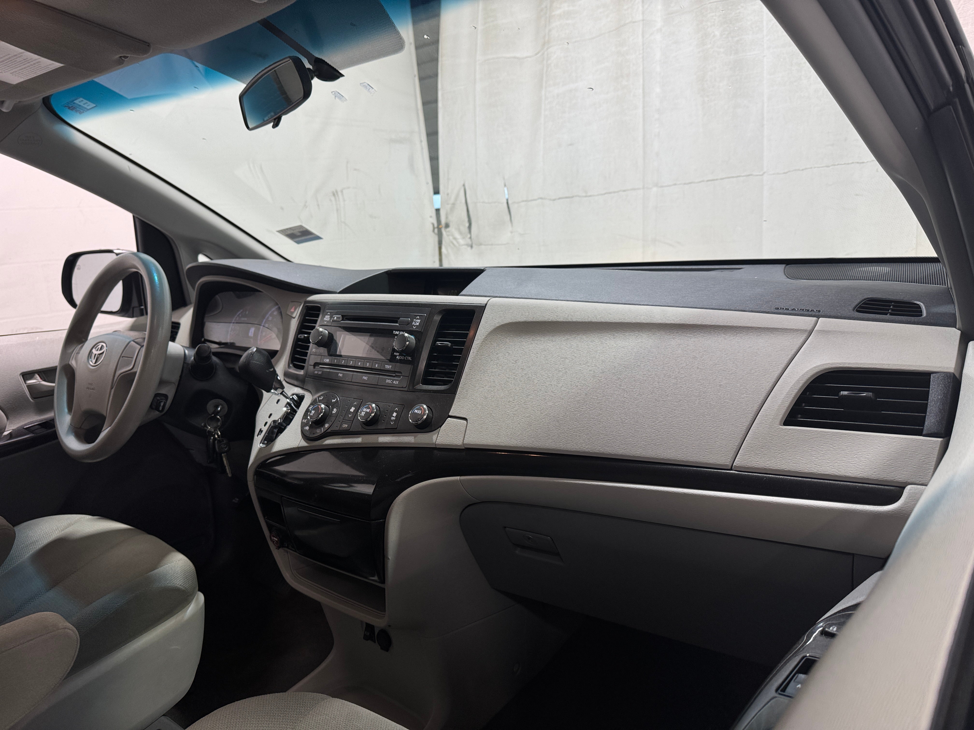2012 Toyota Sienna Base 3