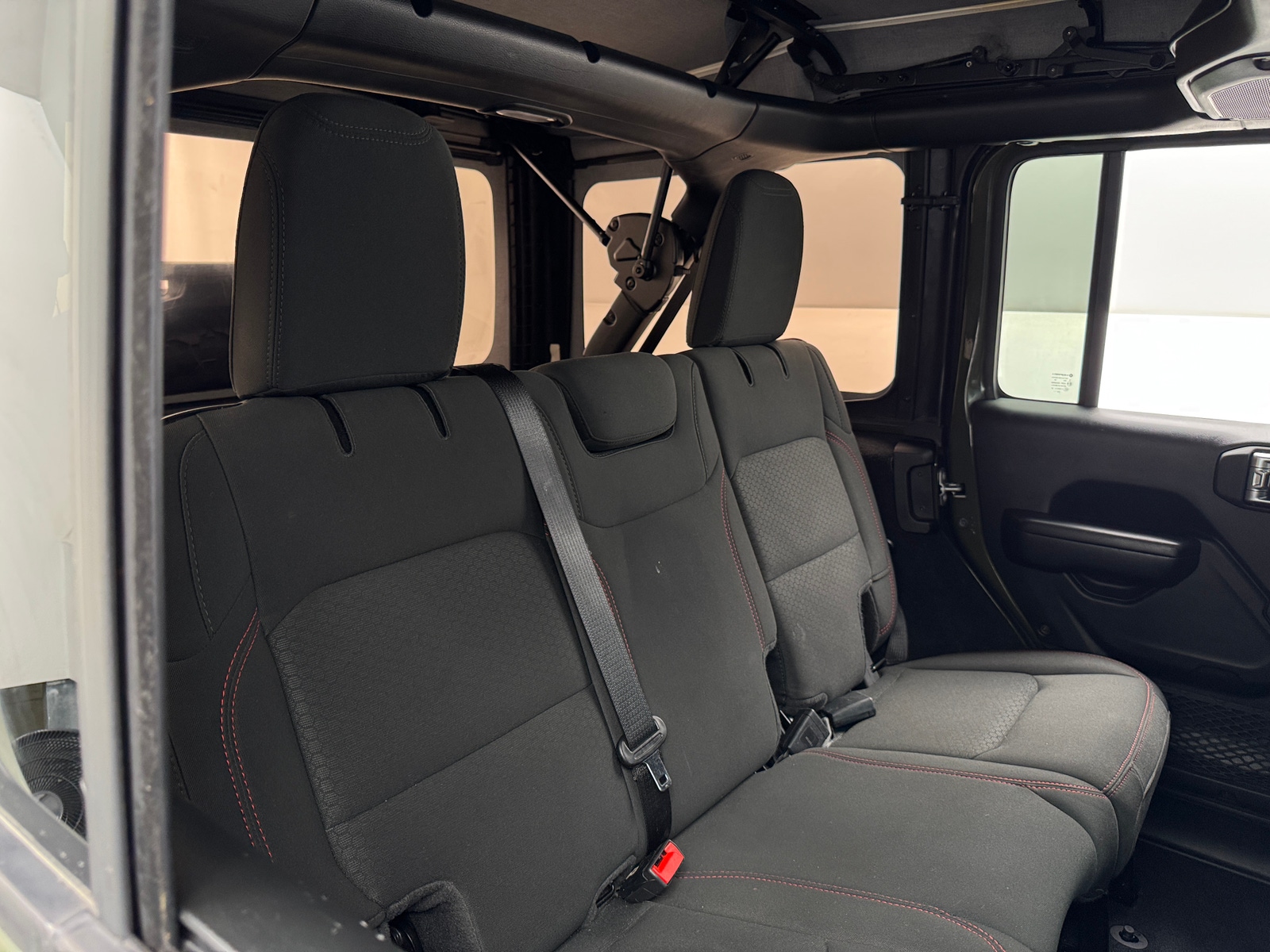 Thumbnail: 2021 Jeep Wrangler - 6