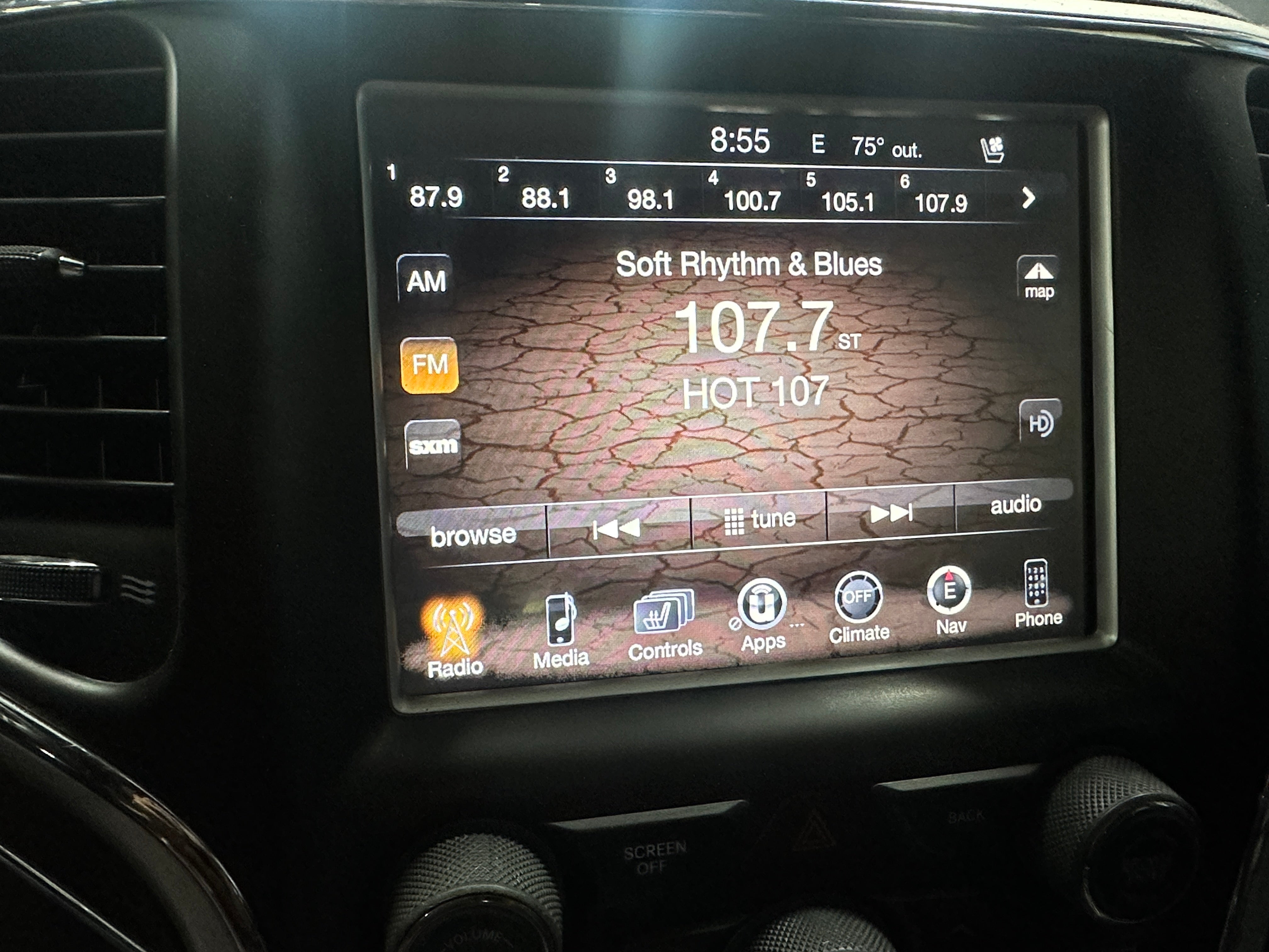 Thumbnail: 2014 Jeep Grand Cherokee - 3