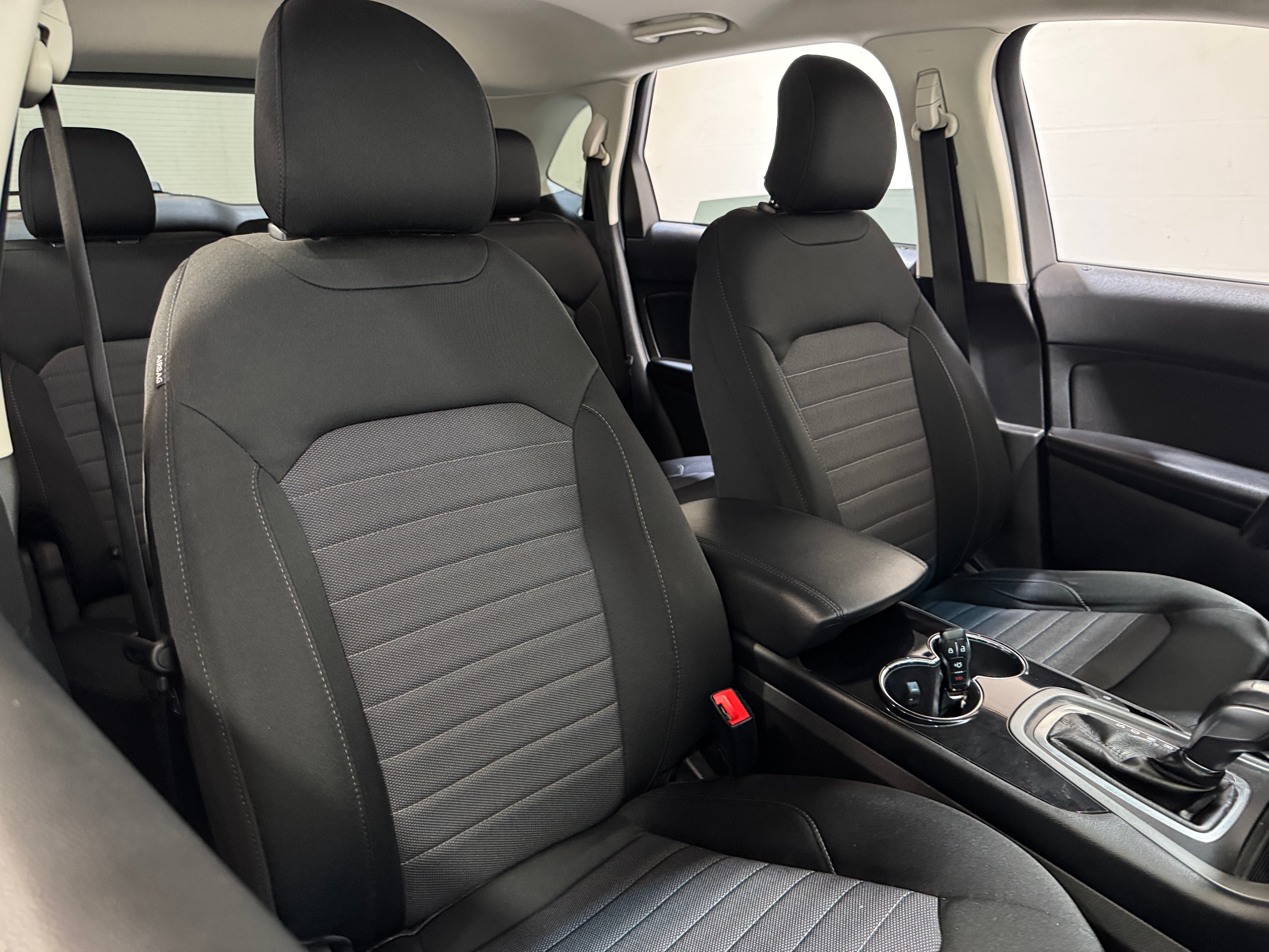 2015 Ford Edge SE 2
