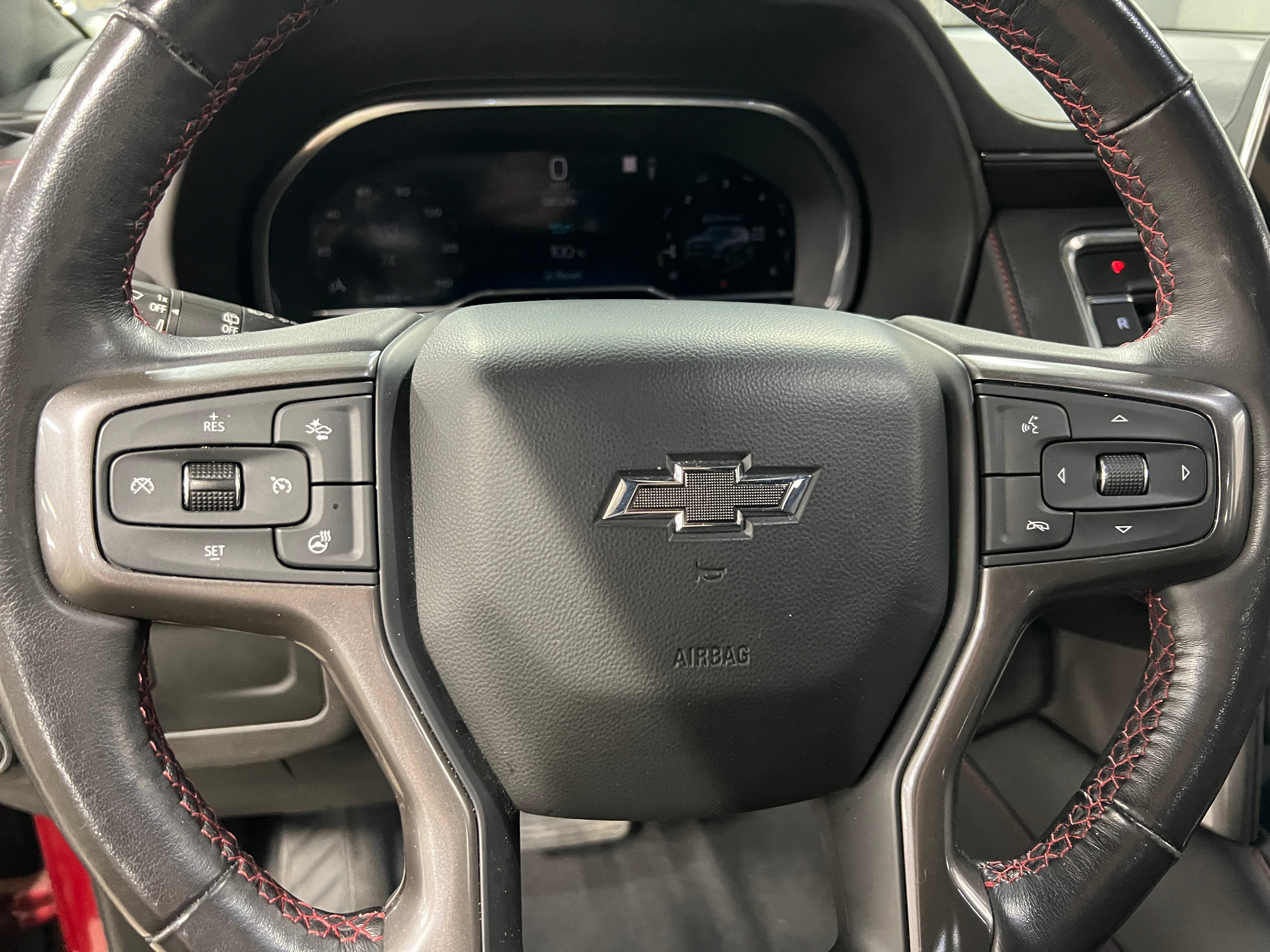 2022 Chevrolet Suburban RST 4