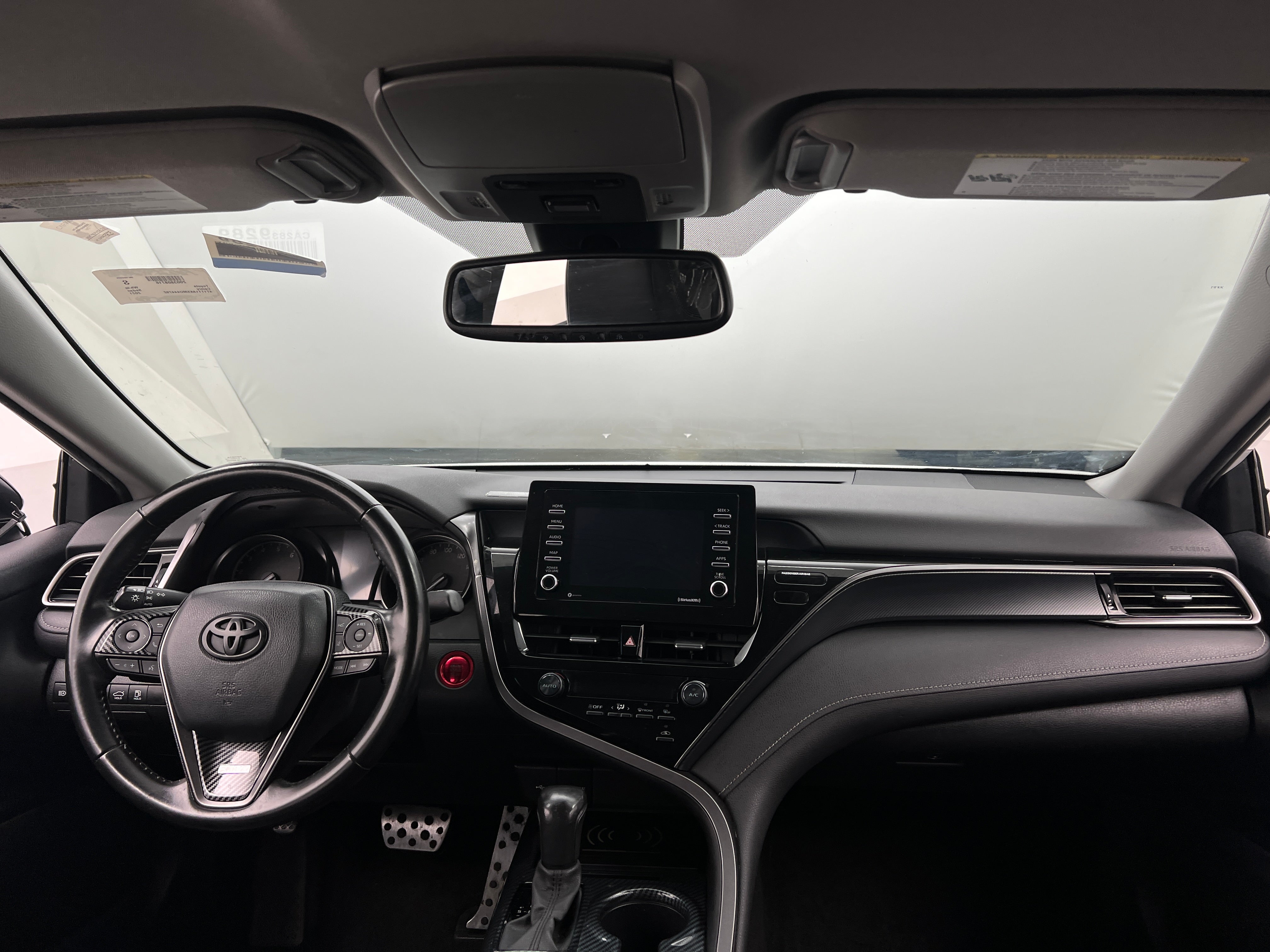 2021 Toyota Camry SE 2