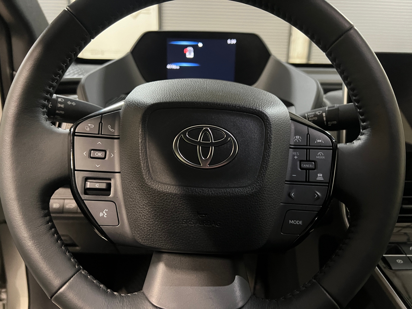 Thumbnail: 2024 Toyota bZ4X - 4