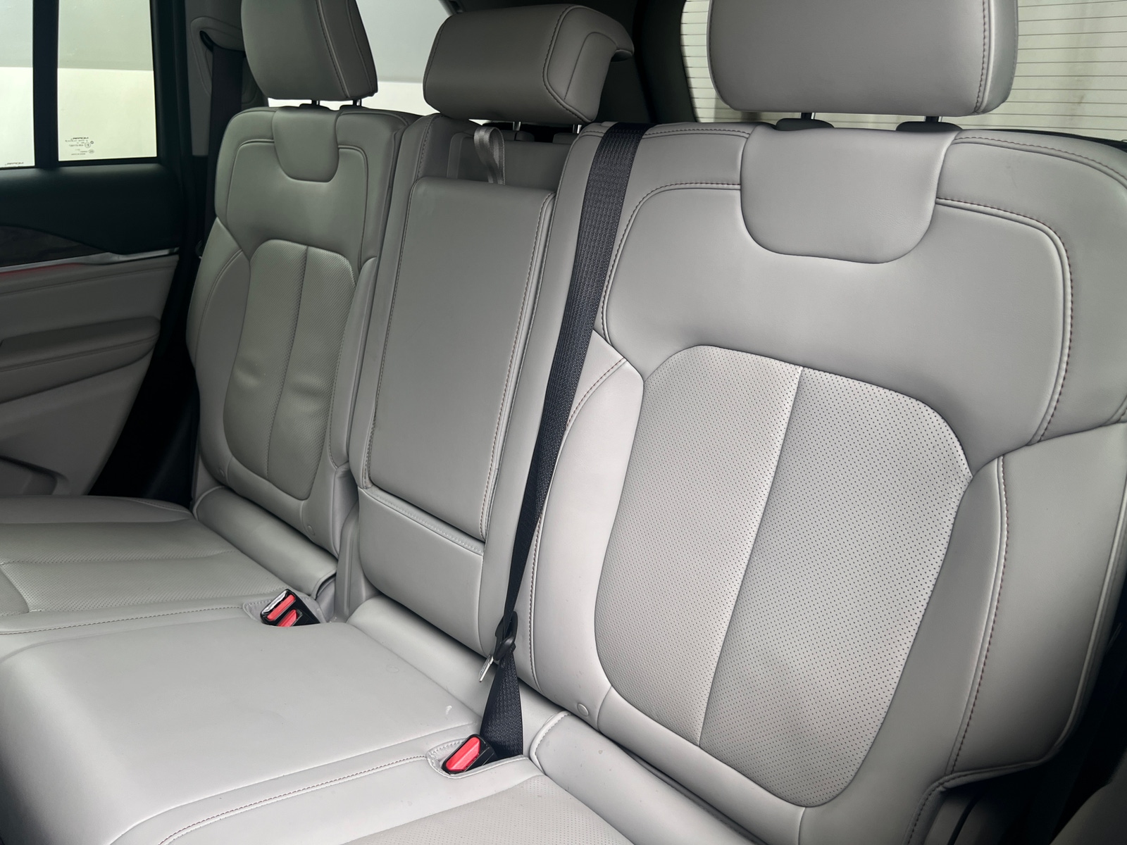 Thumbnail: 2022 Jeep Grand Cherokee - 5