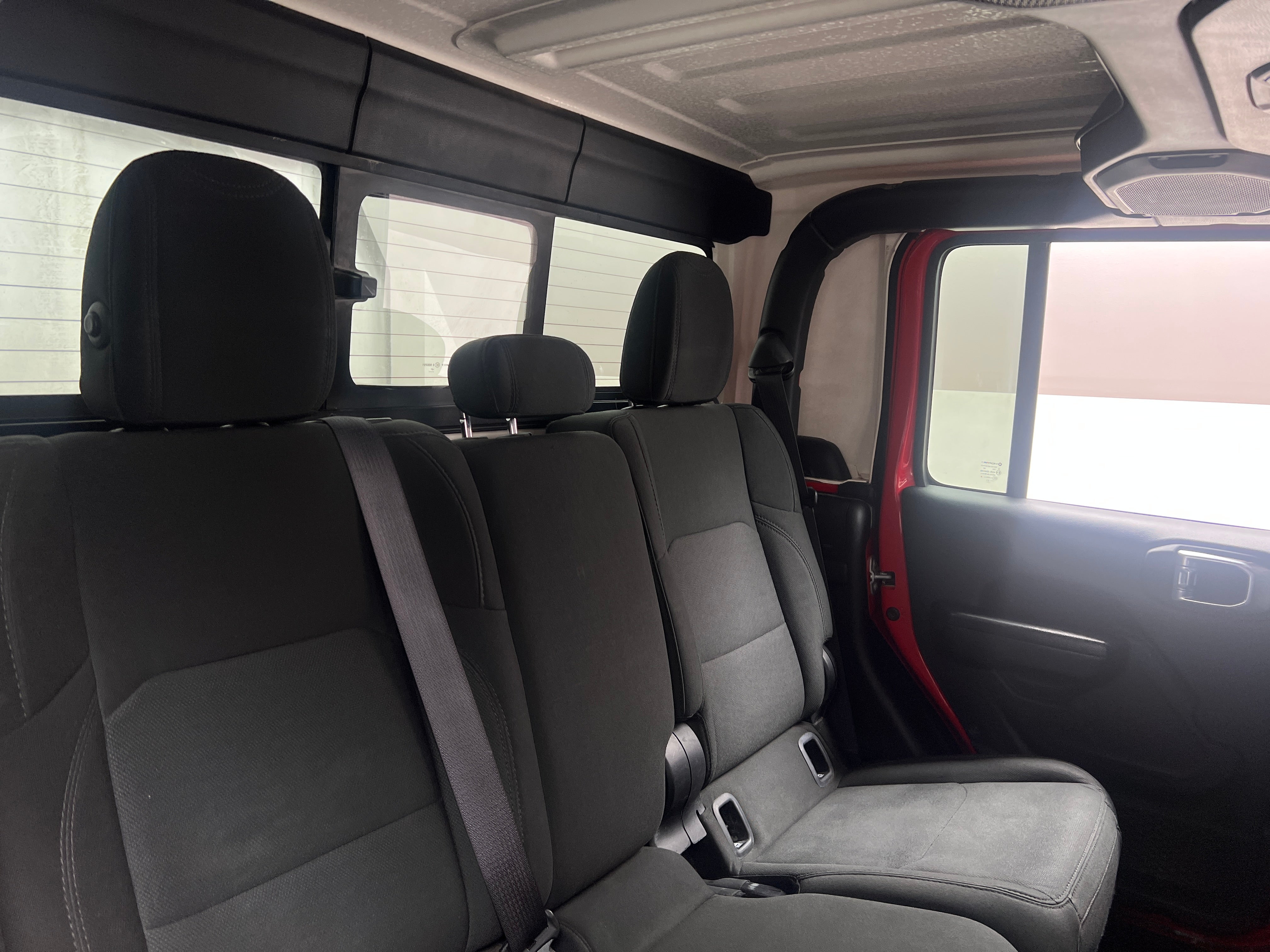 2021 Jeep Gladiator Willys 6